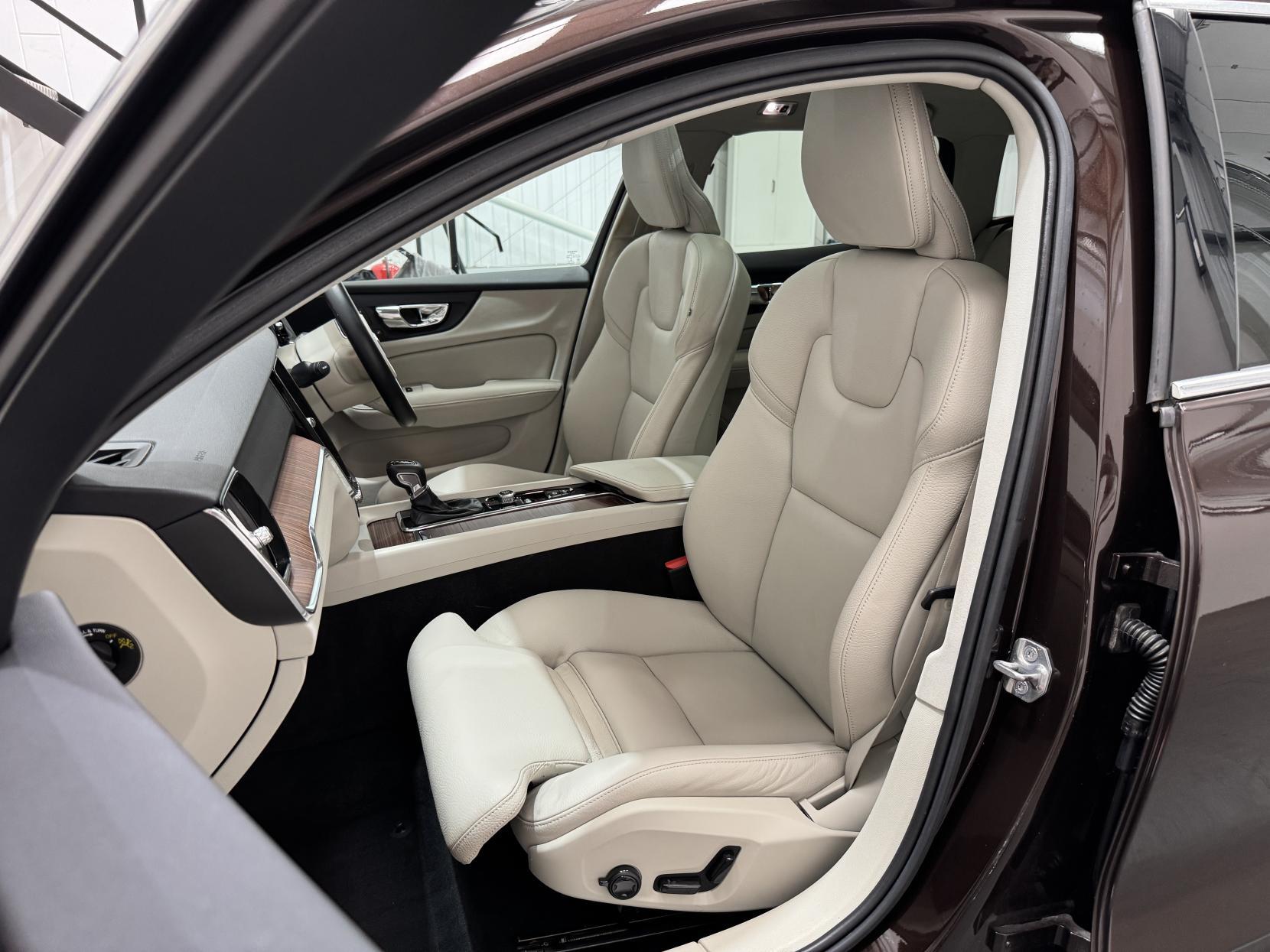 Volvo V60 view 47