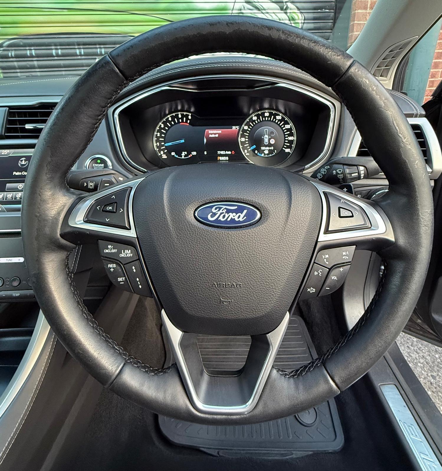 Ford Mondeo view 31