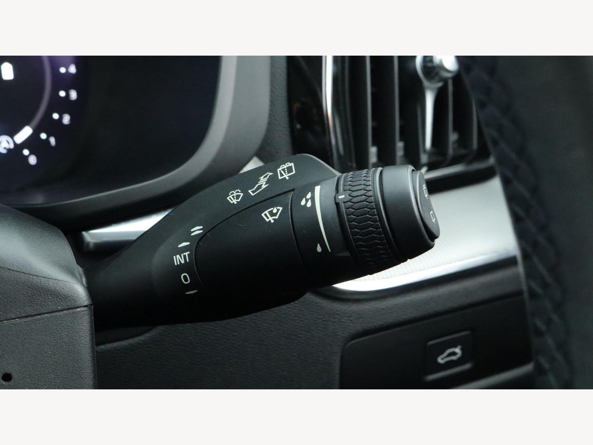 Volvo XC60 view 24