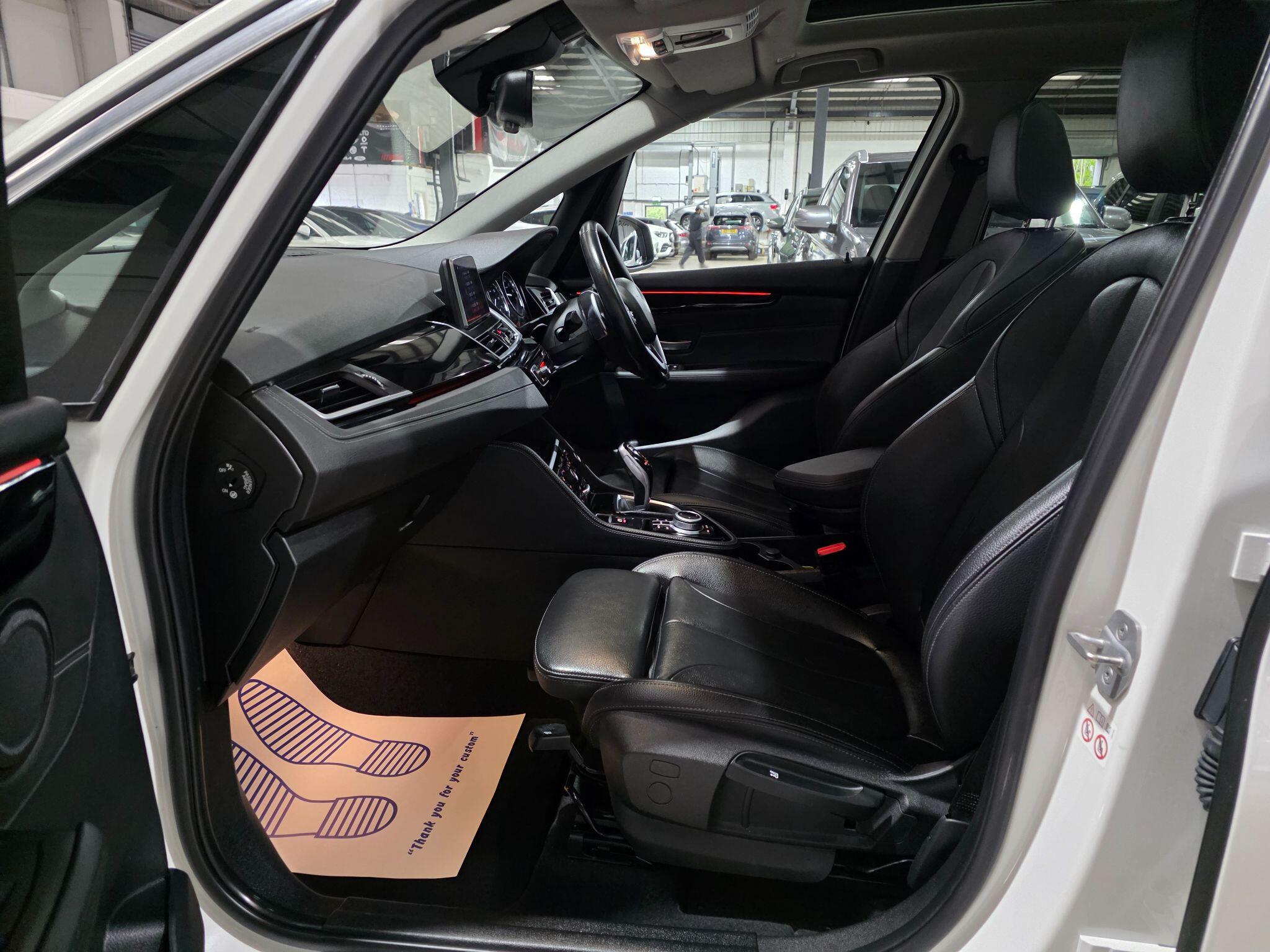 BMW 2 Series Active Tourer view 28