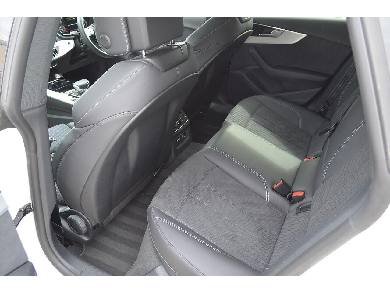 Audi A5 view 23