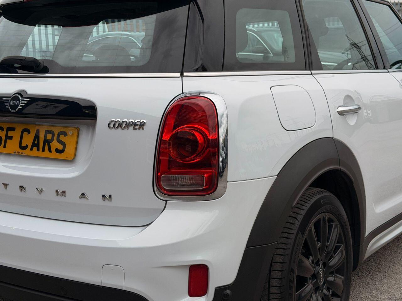 Mini Countryman view 22
