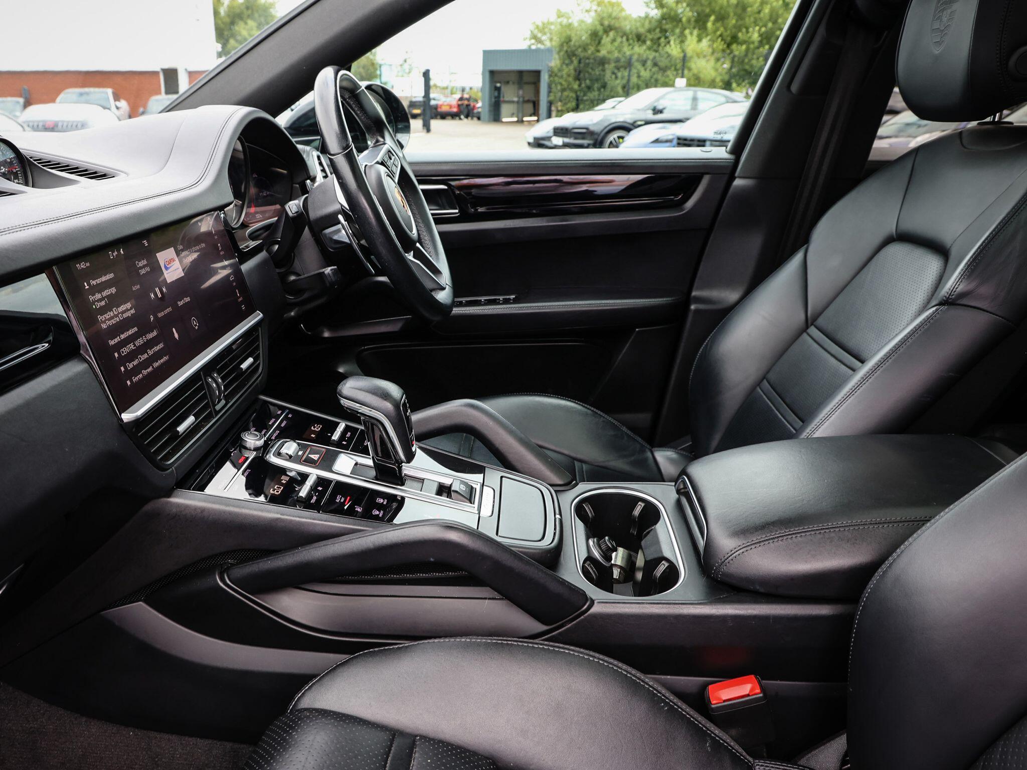 Porsche Cayenne view 55