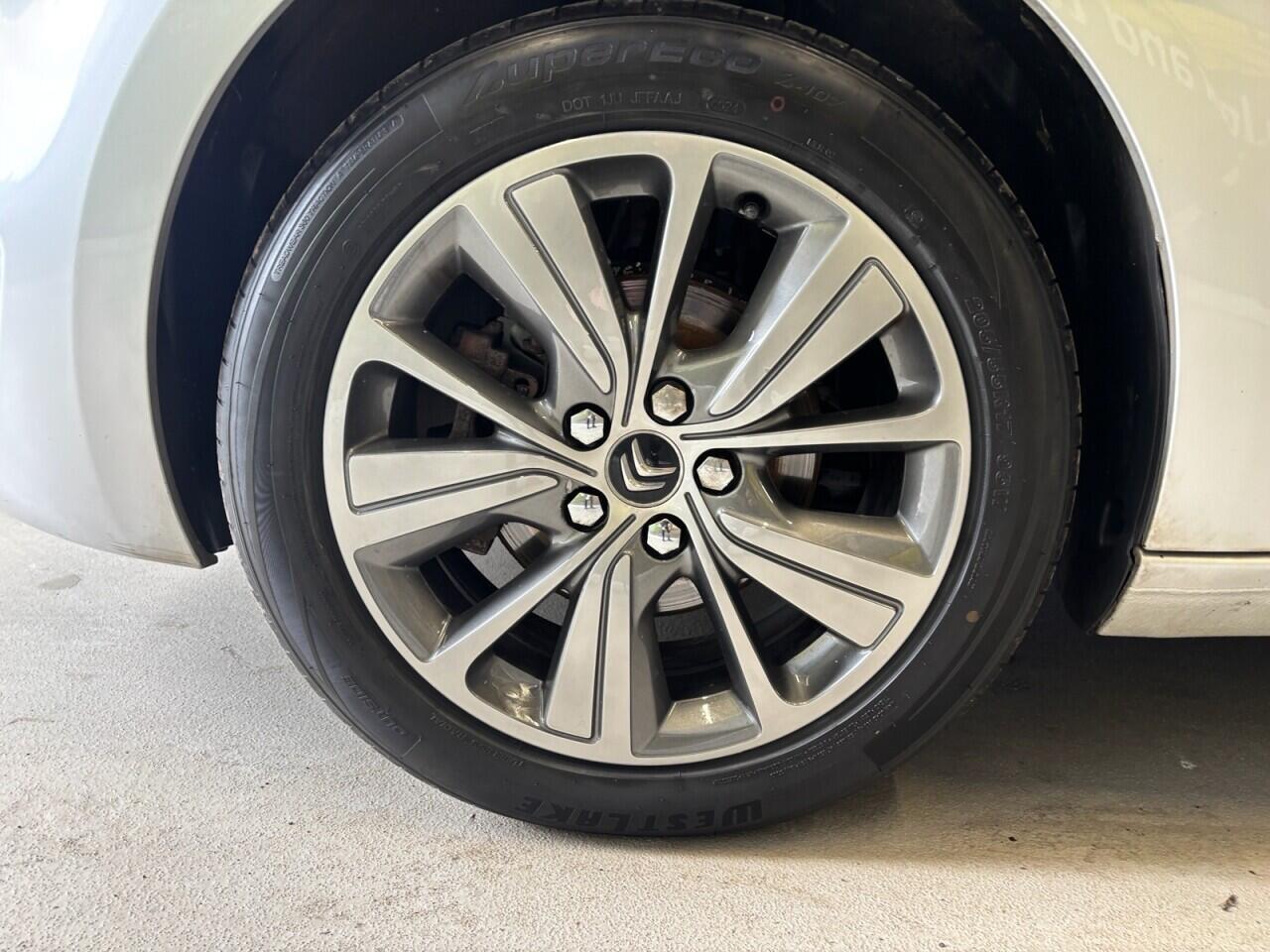 Citroen Grand C4 Picasso view 9