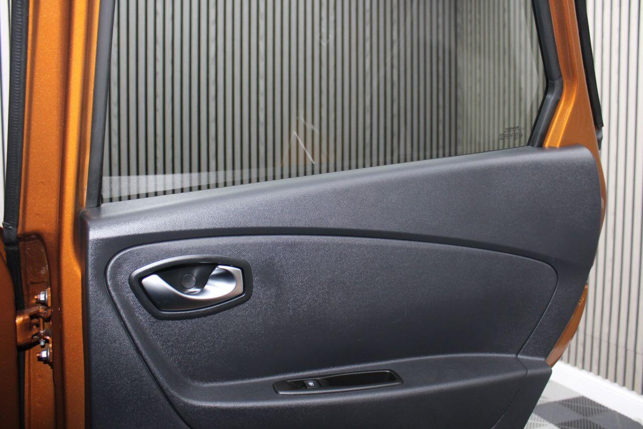 Renault Captur view 26