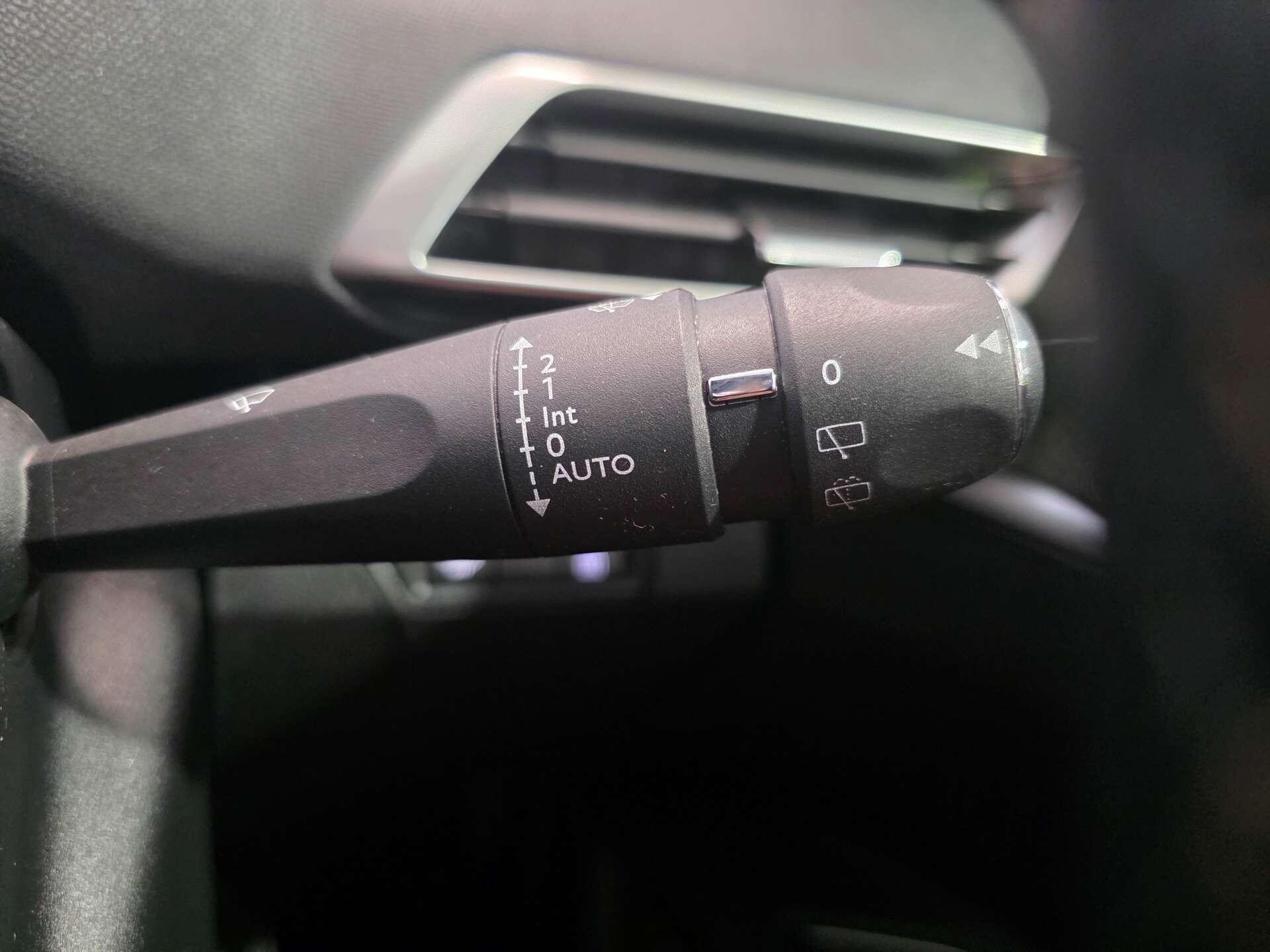 Peugeot 3008 view 21