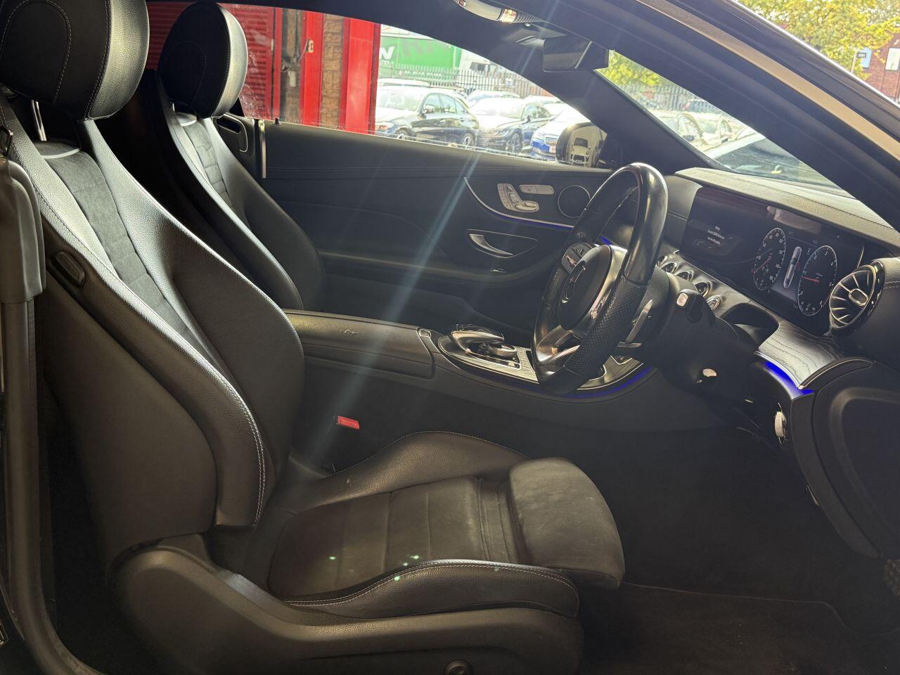 Mercedes-Benz E Class view 29