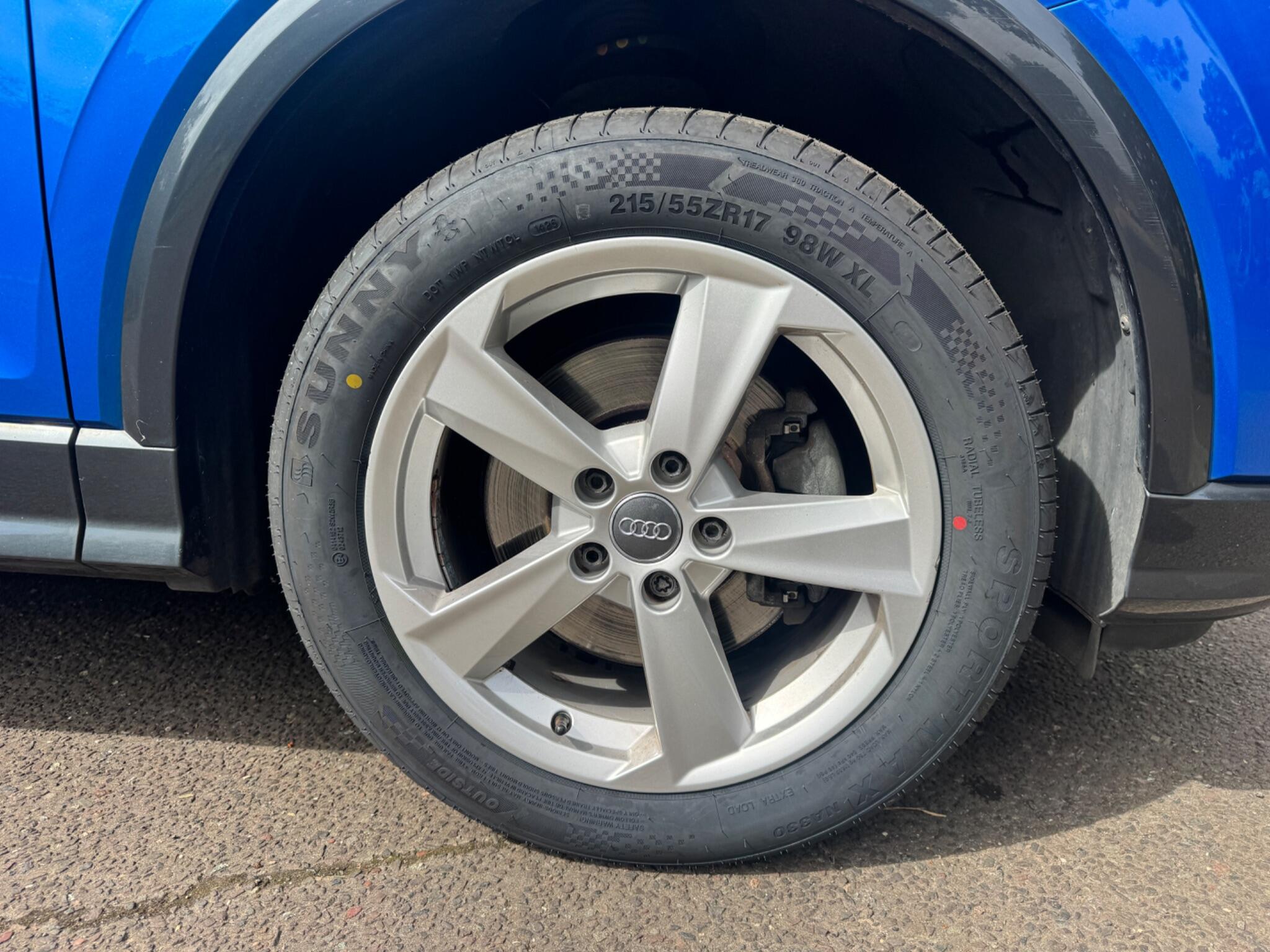 Audi Q2 view 45