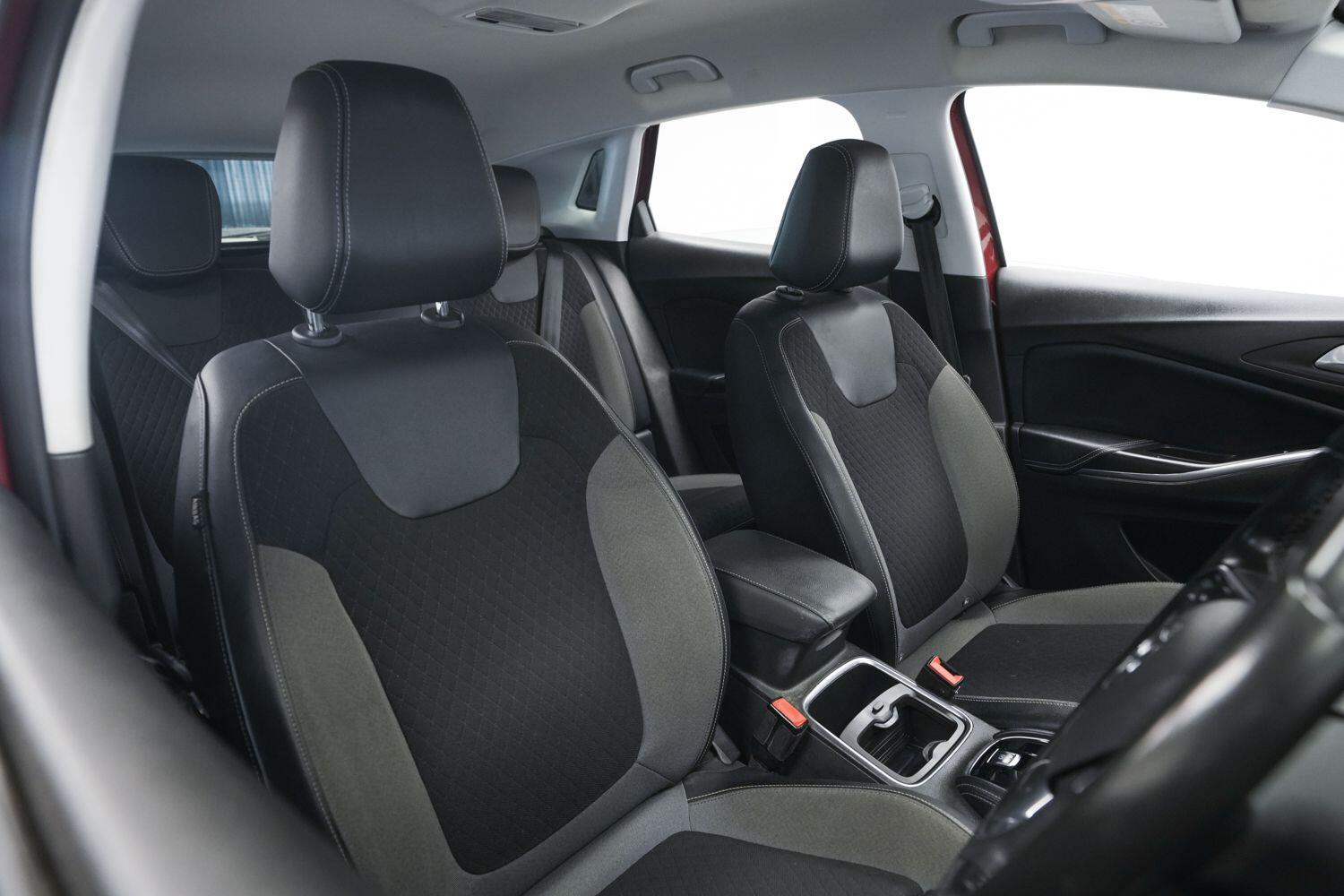 Vauxhall Grandland X view 9