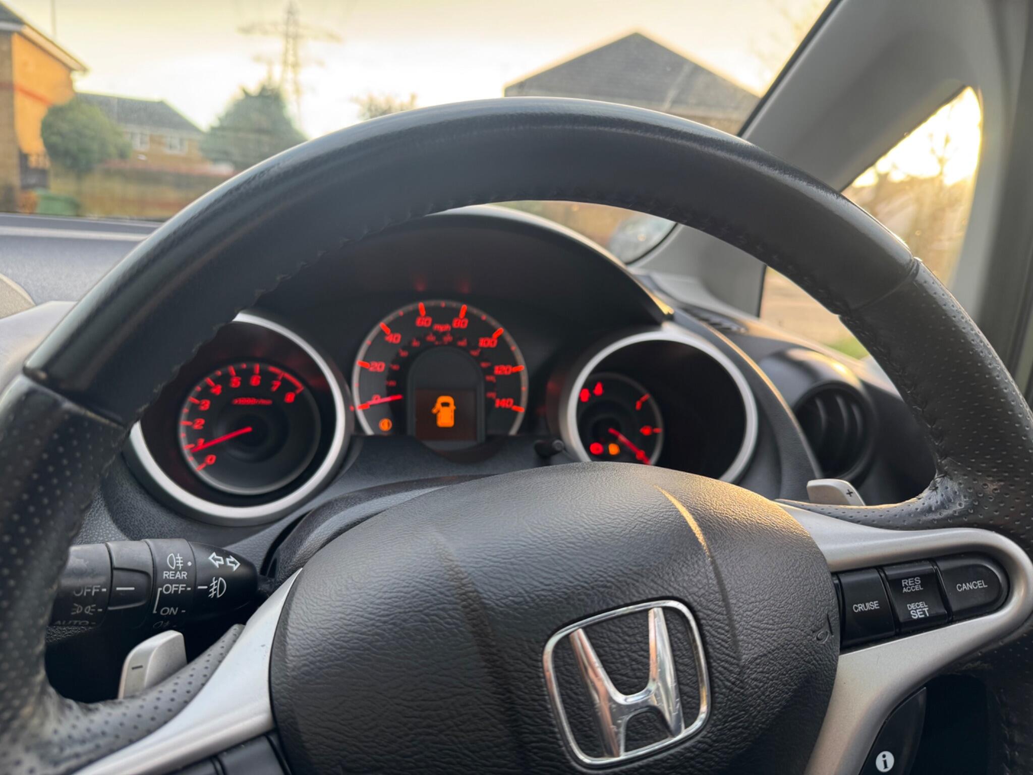 2010 Honda Jazz image 35