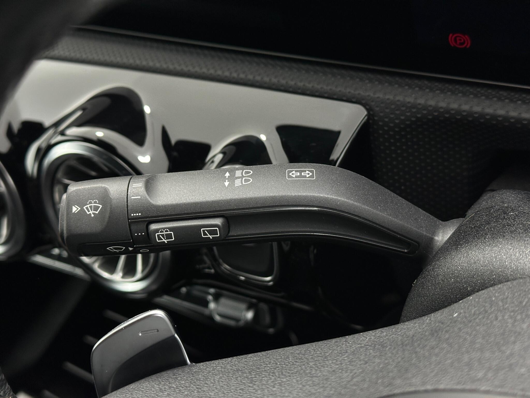 Mercedes-Benz Cla view 14