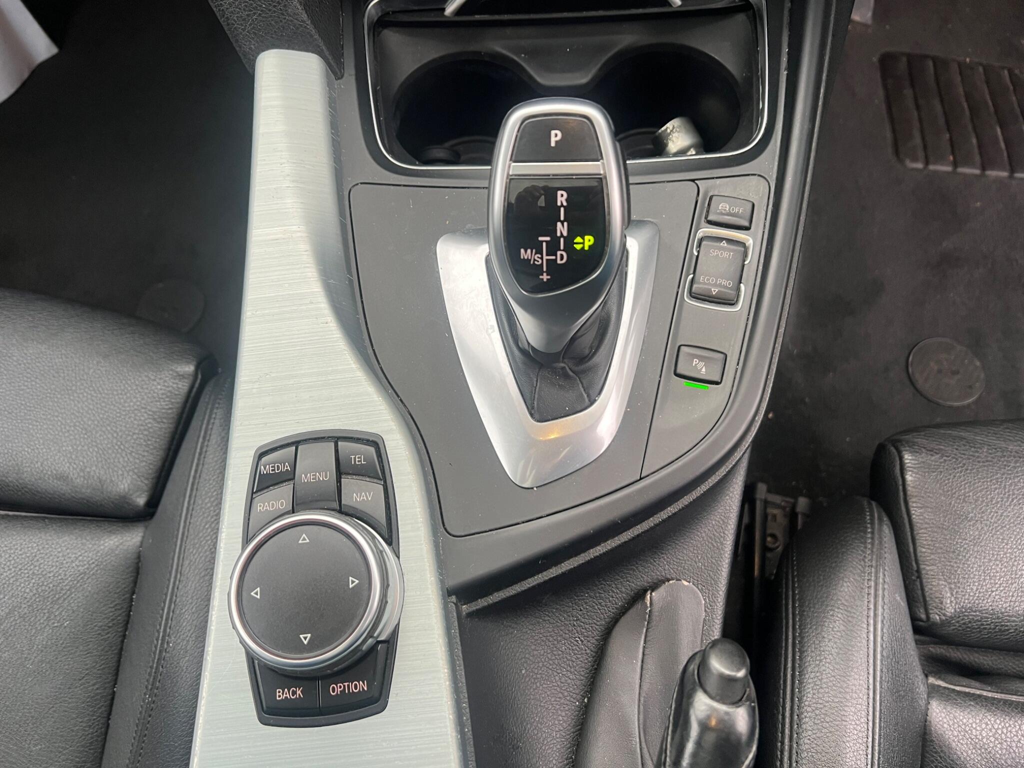 BMW 4 Series view 34