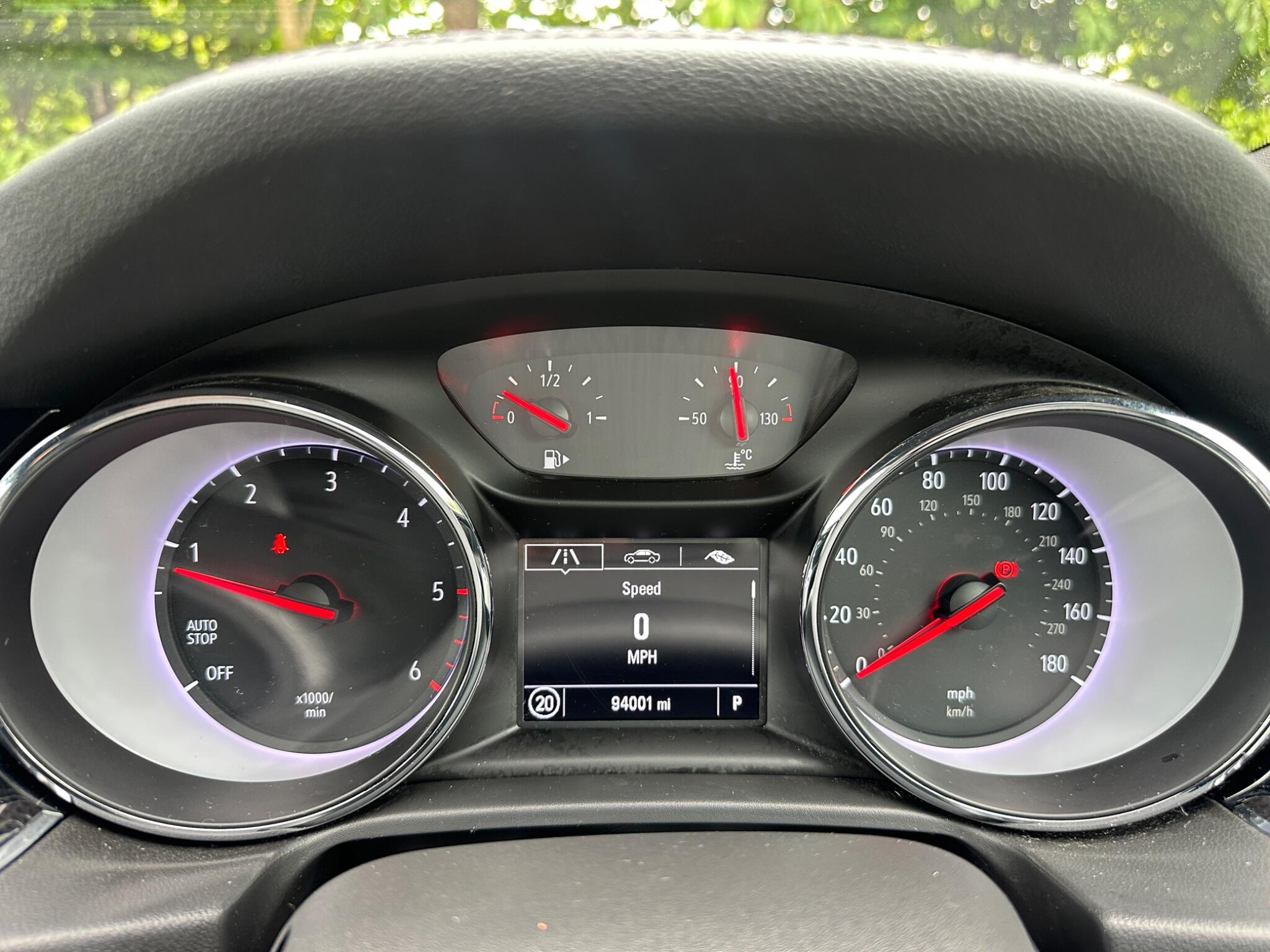 Vauxhall Insignia view 28