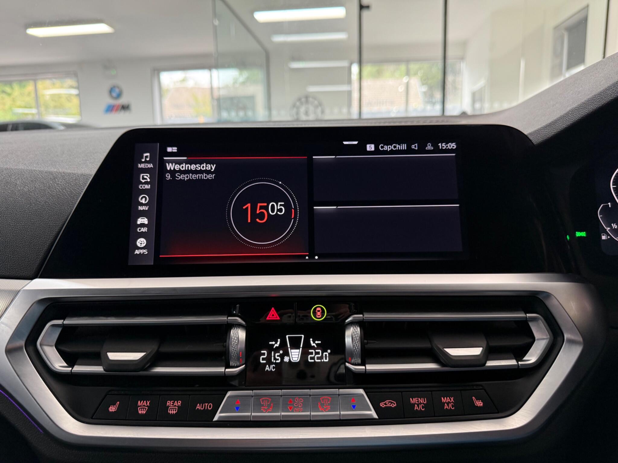 BMW 3 Series view 8
