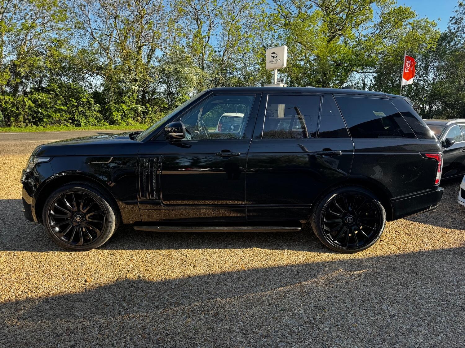 Land Rover Range Rover view 6