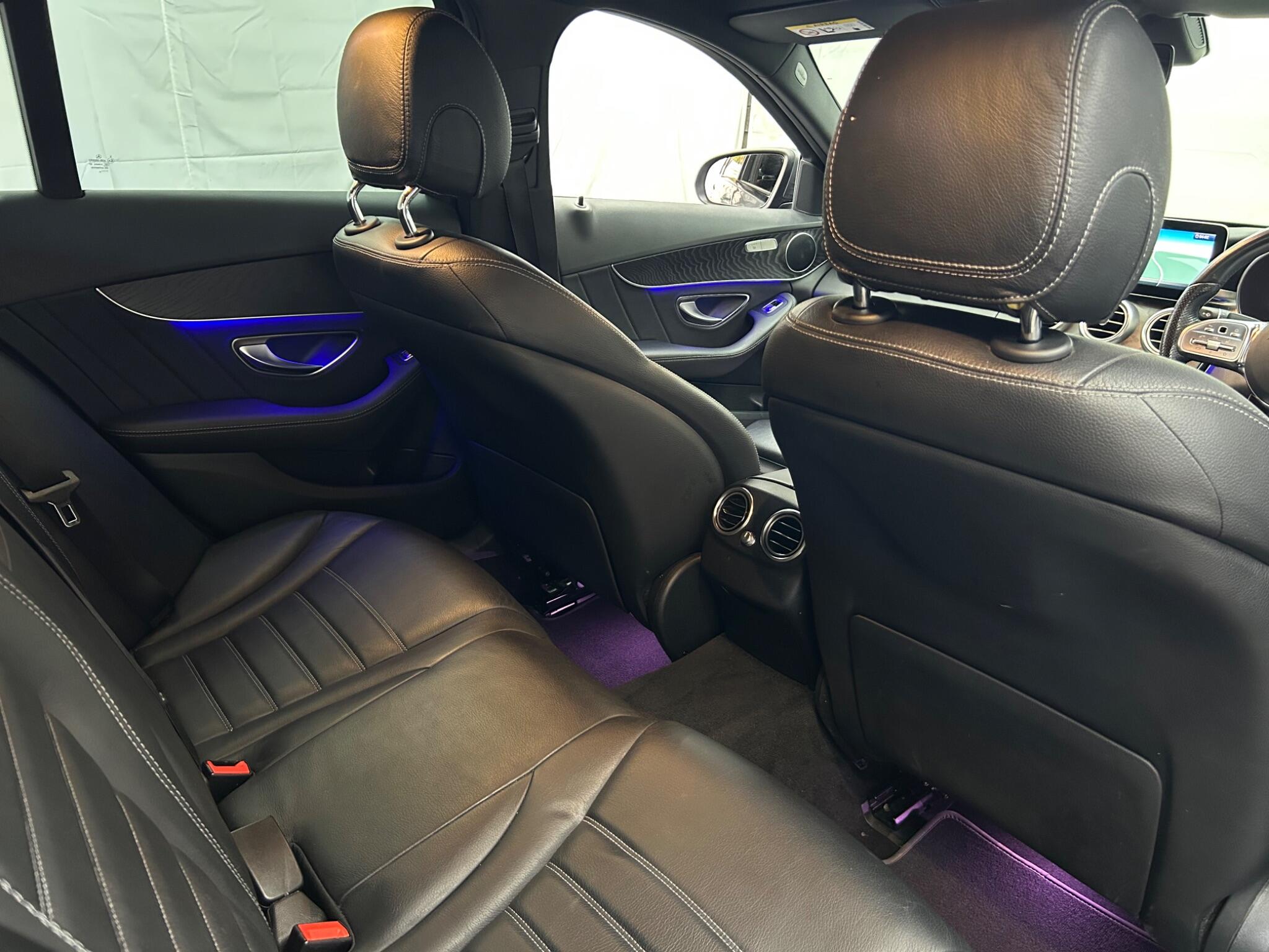 Mercedes-Benz C Class view 21