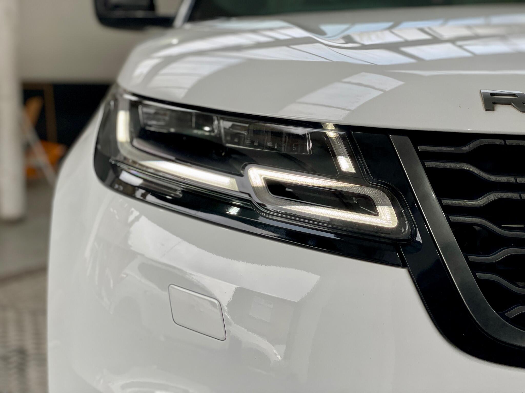 Land Rover Range Rover Velar view 30