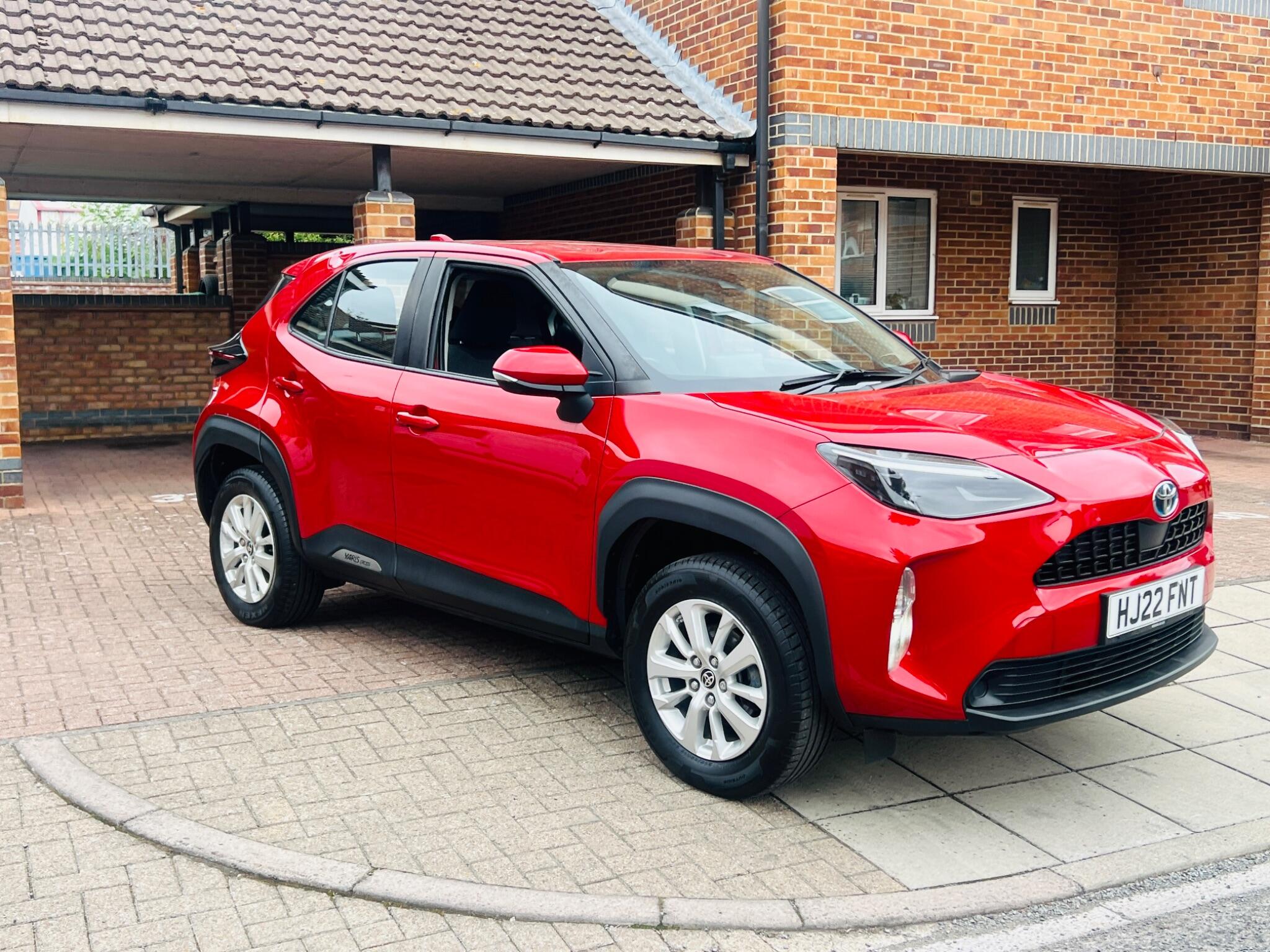 Toyota Yaris Cross view 9