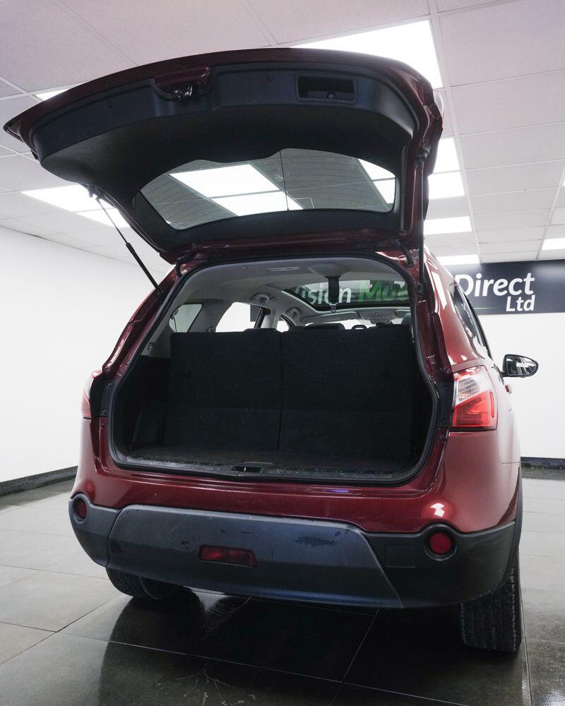 Nissan Qashqai+2 view 7