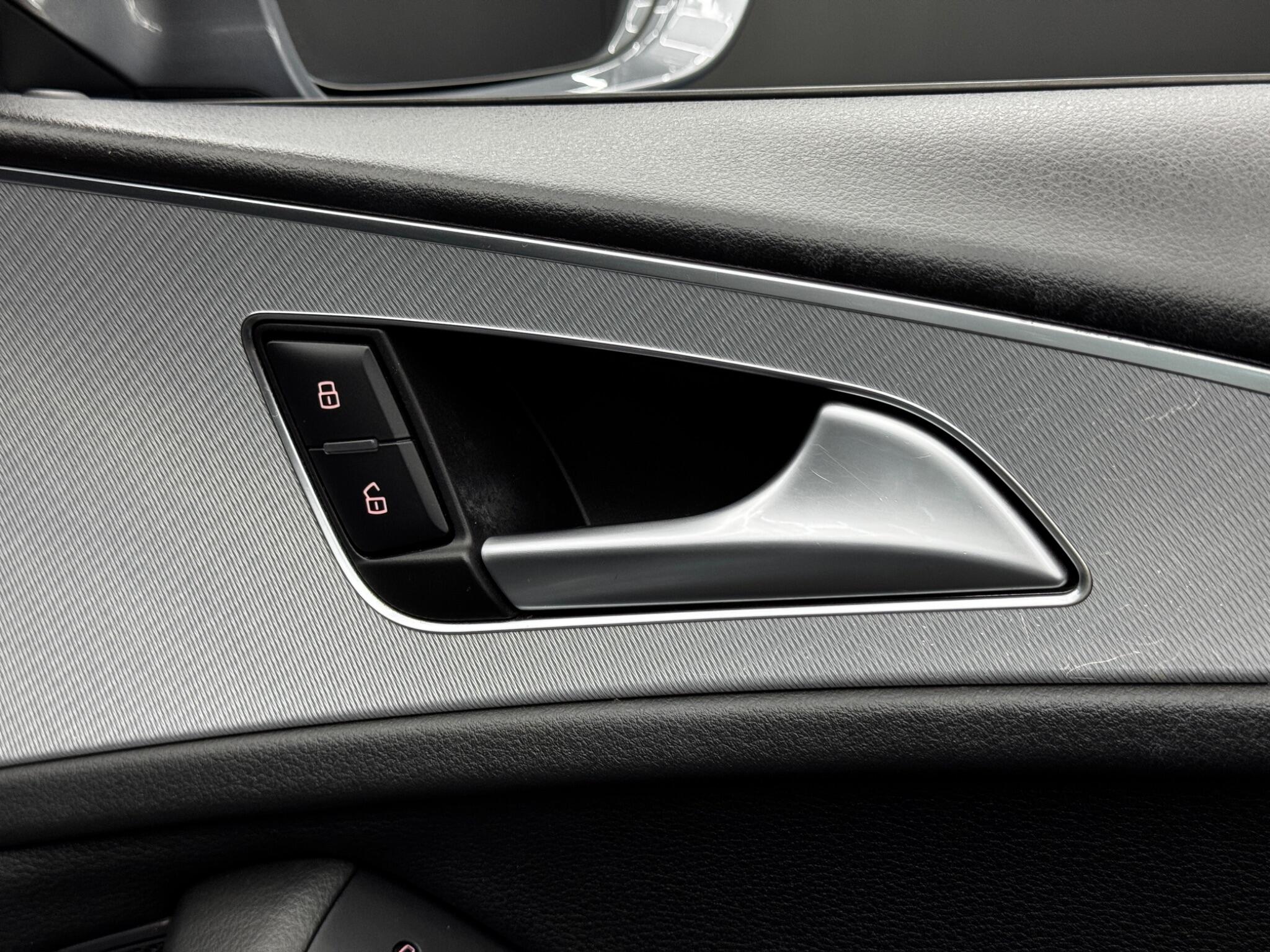 Audi A6 view 43