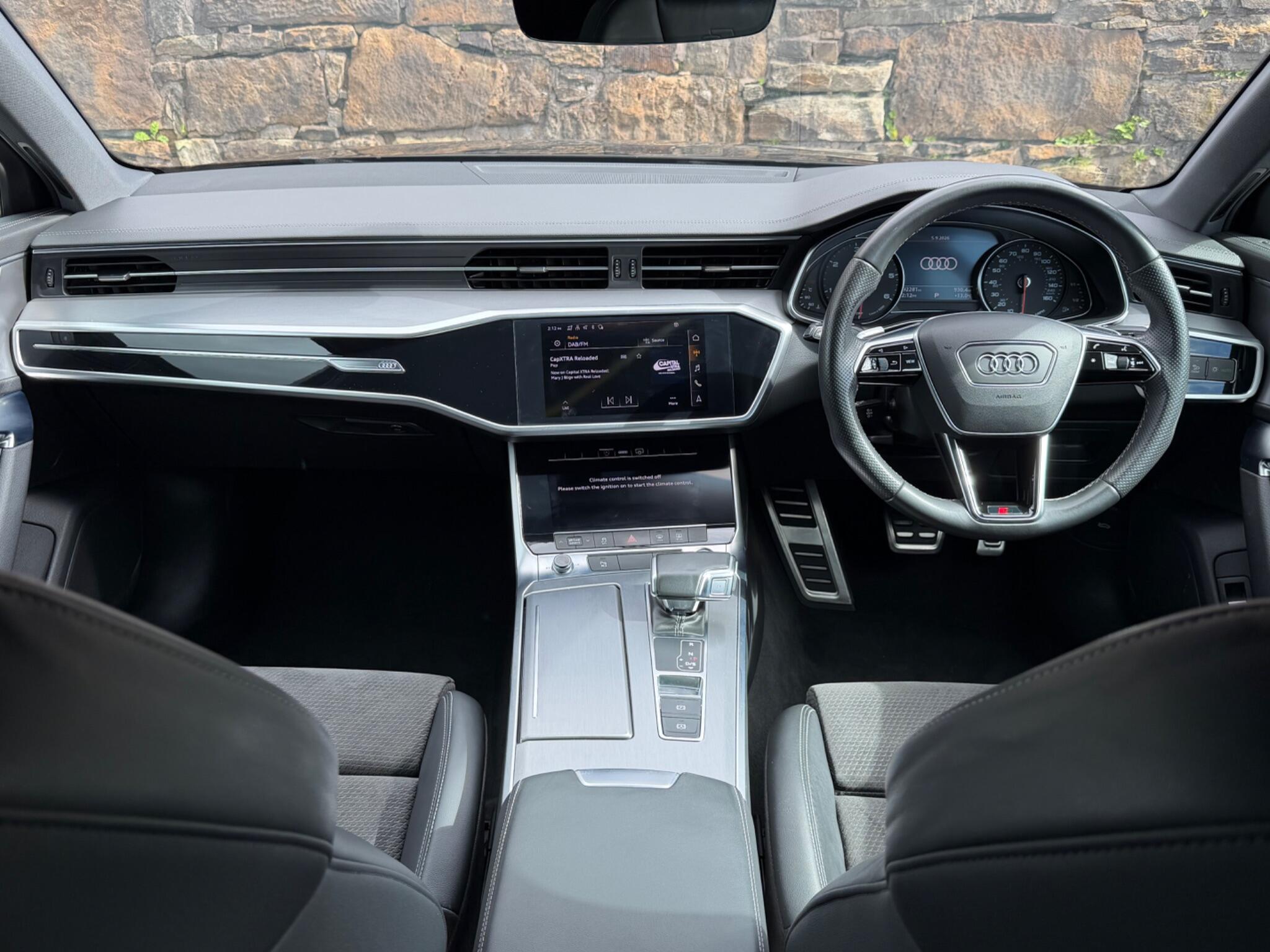 Audi A6 view 10