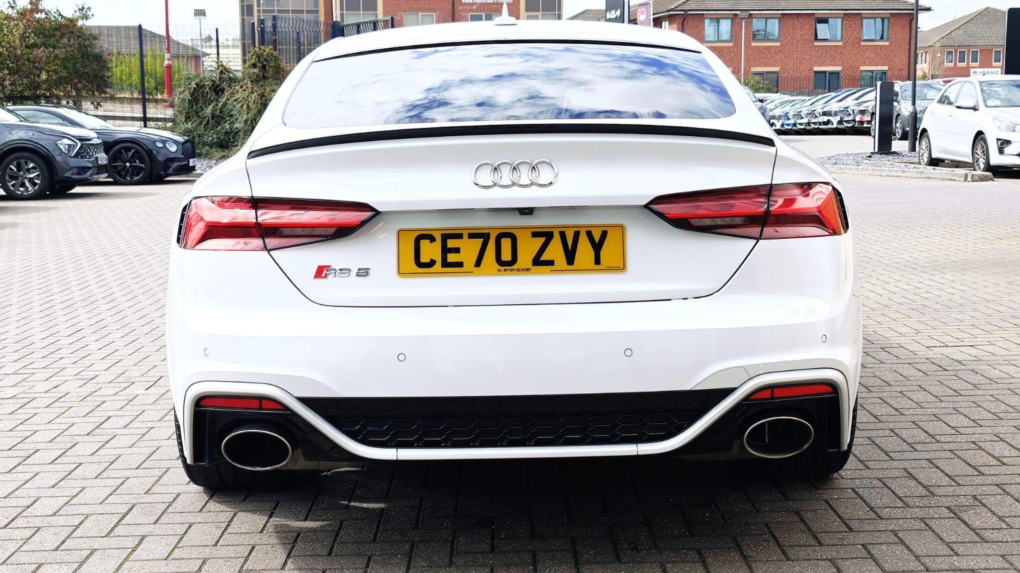 Audi RS5 view 9
