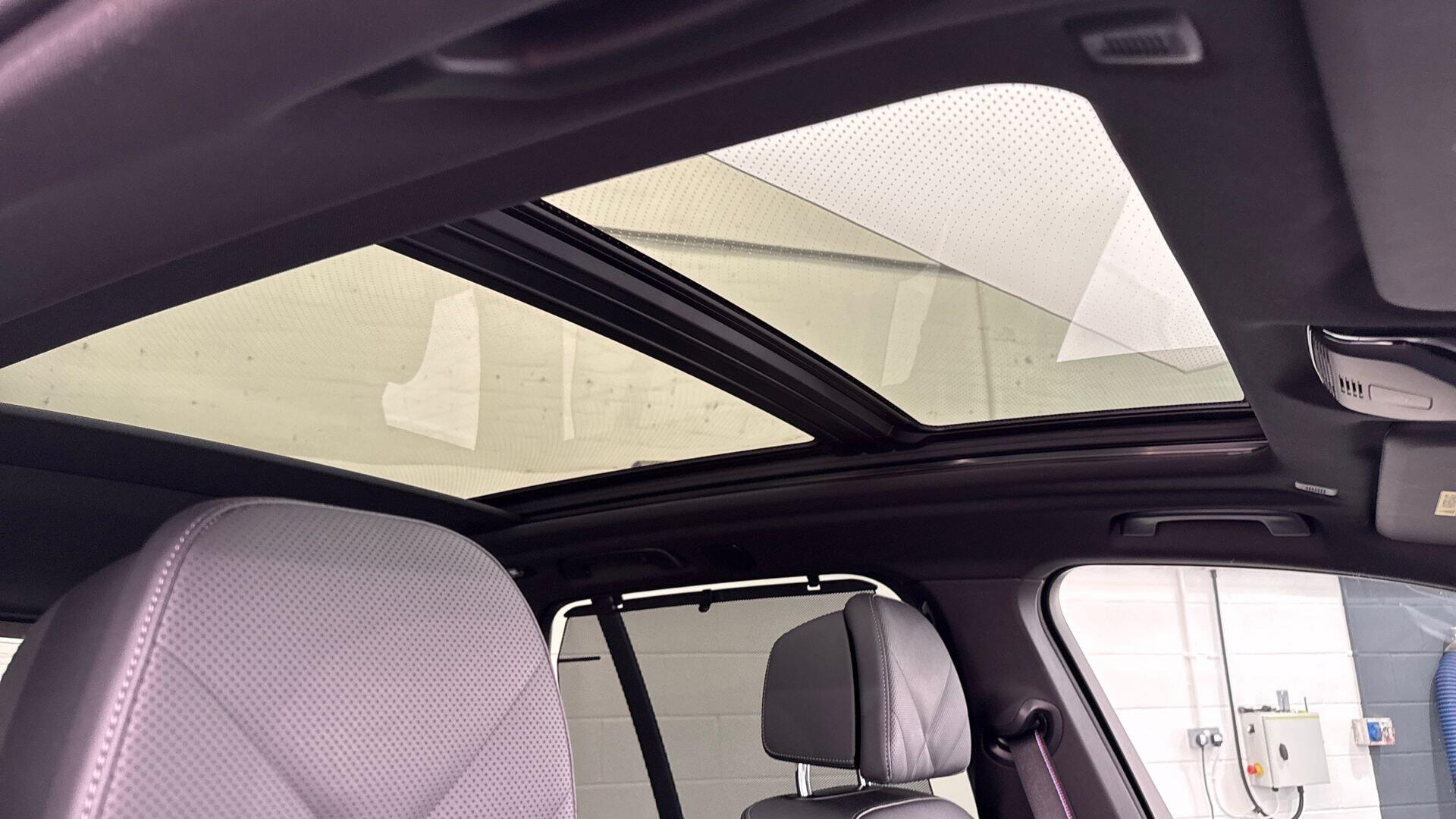BMW X5 view 22