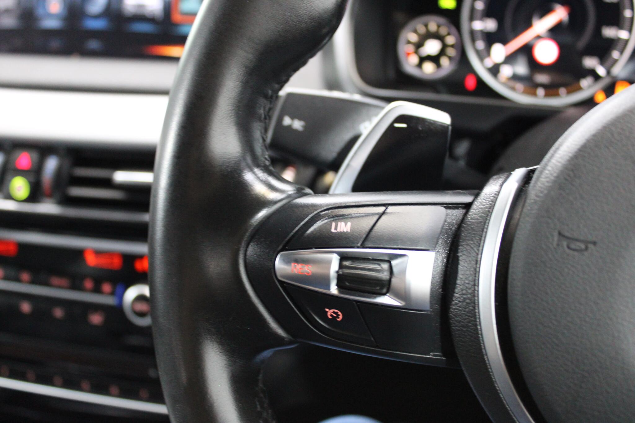 BMW X5 view 33