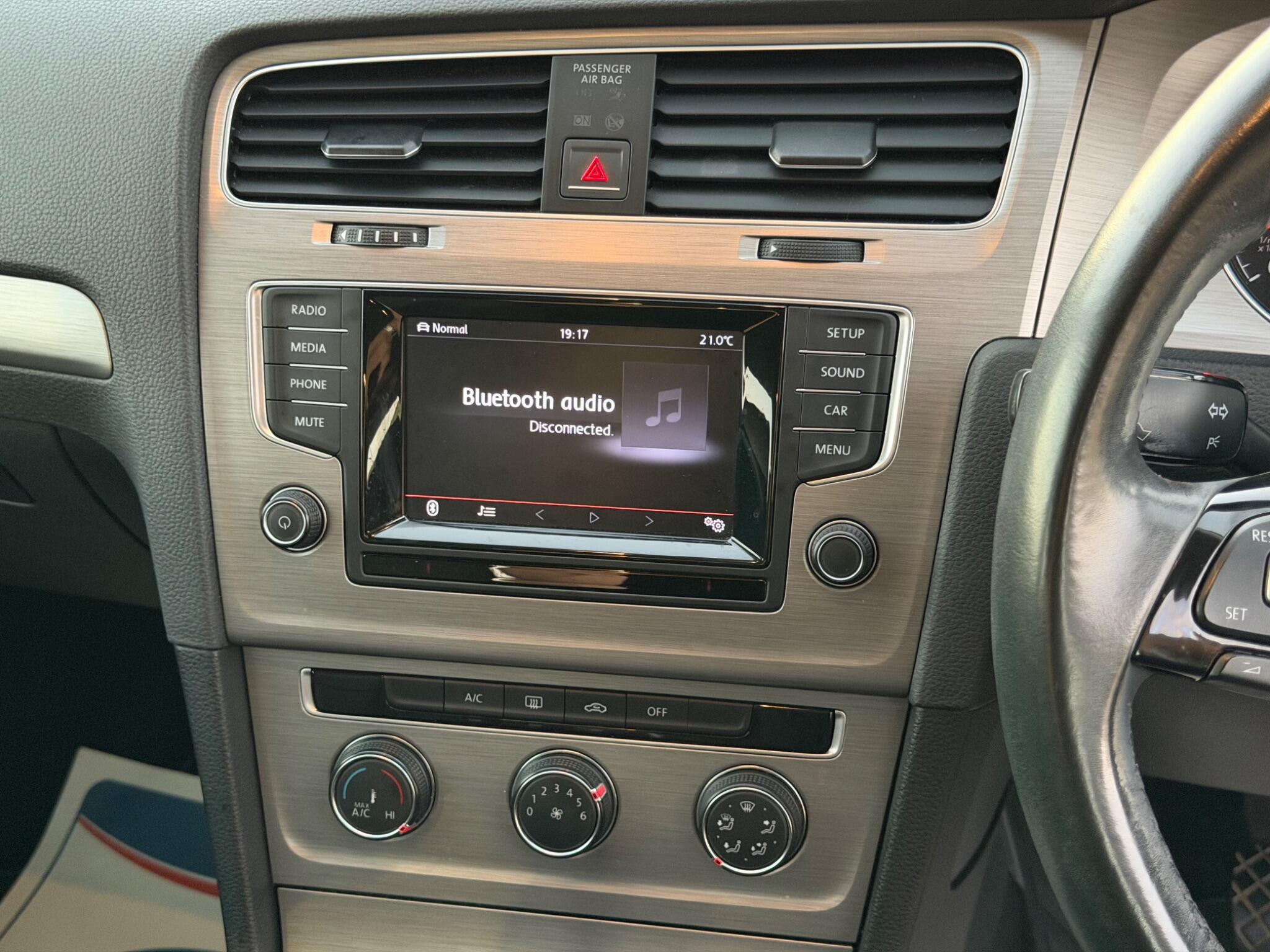 Volkswagen Golf view 31