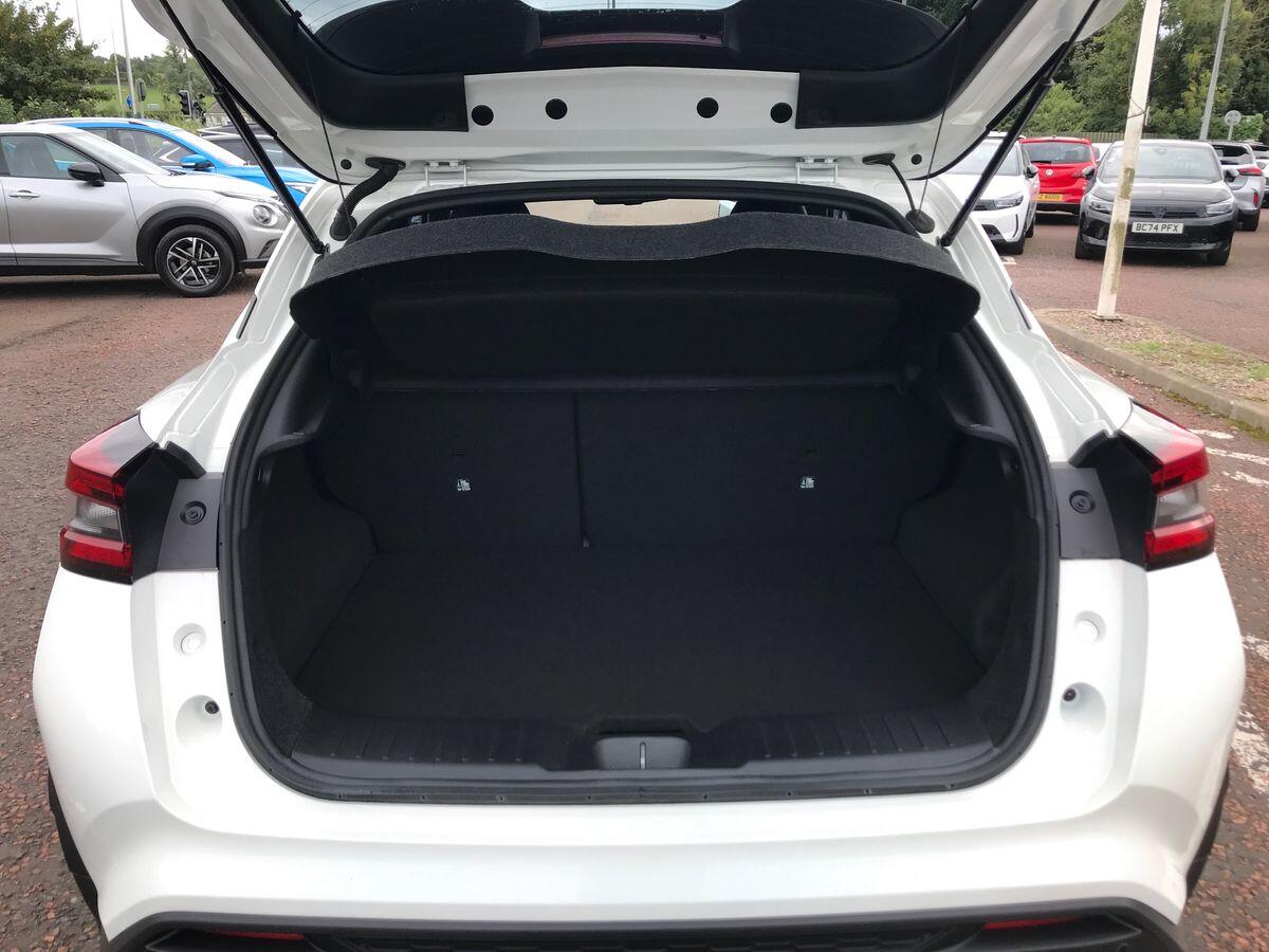 Nissan Juke view 8
