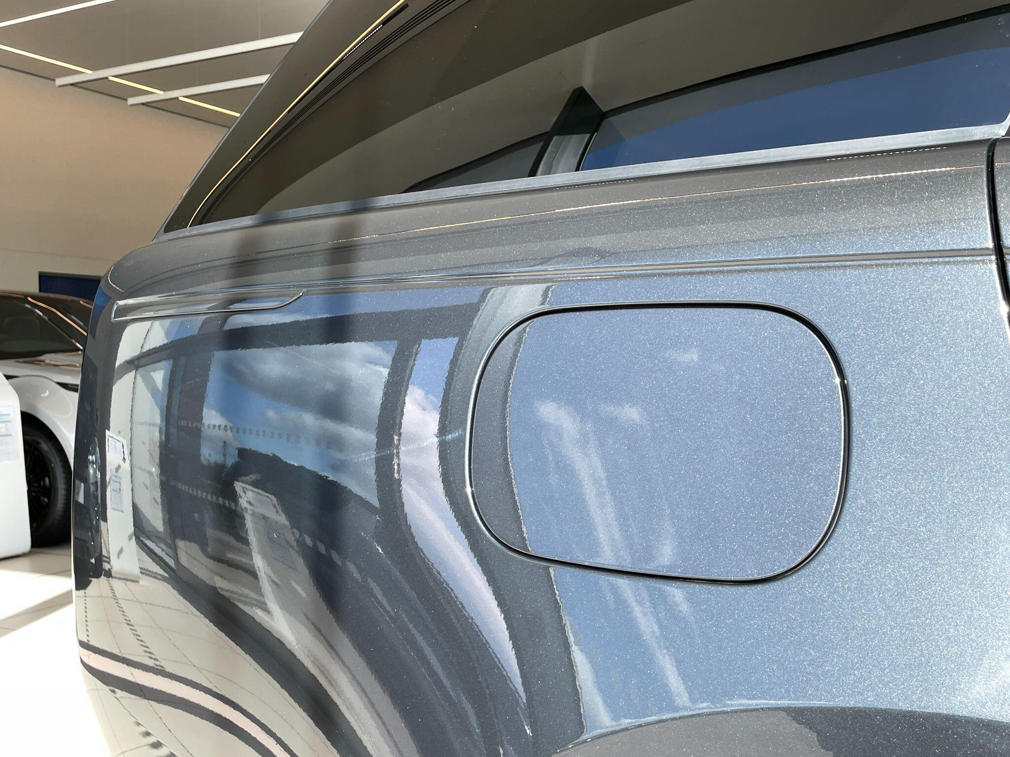 Land Rover Range Rover view 39