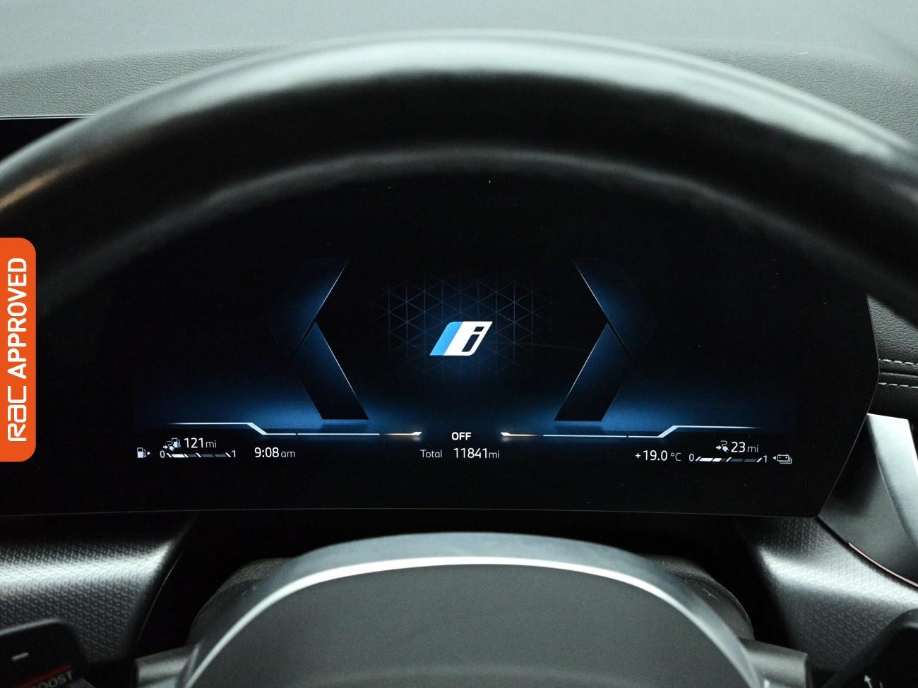 BMW 2 Series view 12