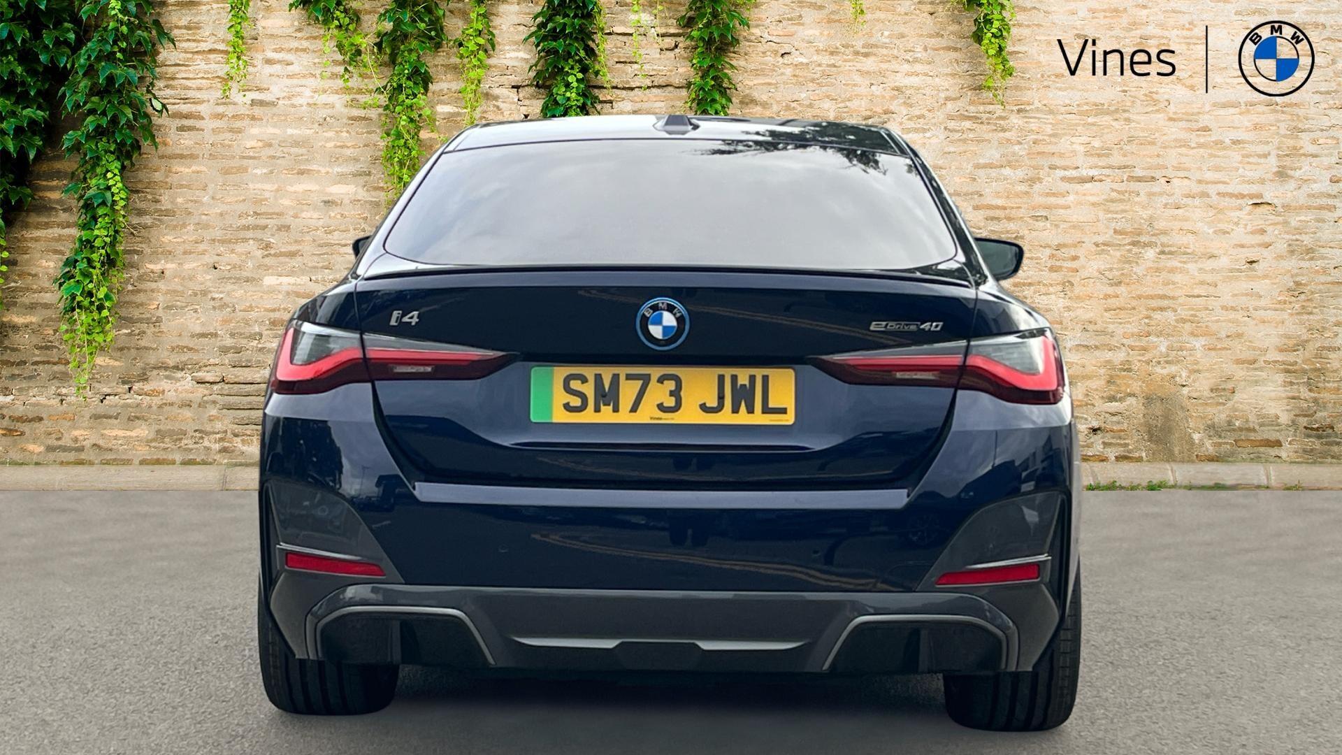 BMW i4 view 15