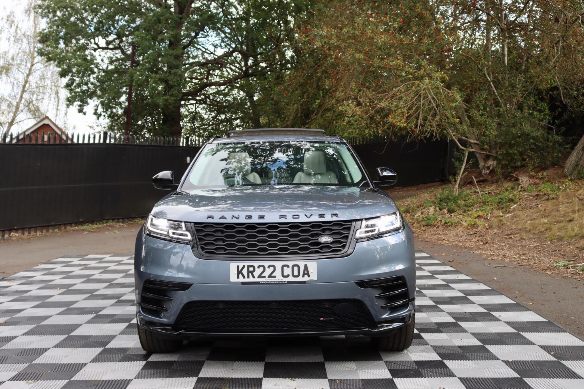 Land Rover Range Rover Velar view 44