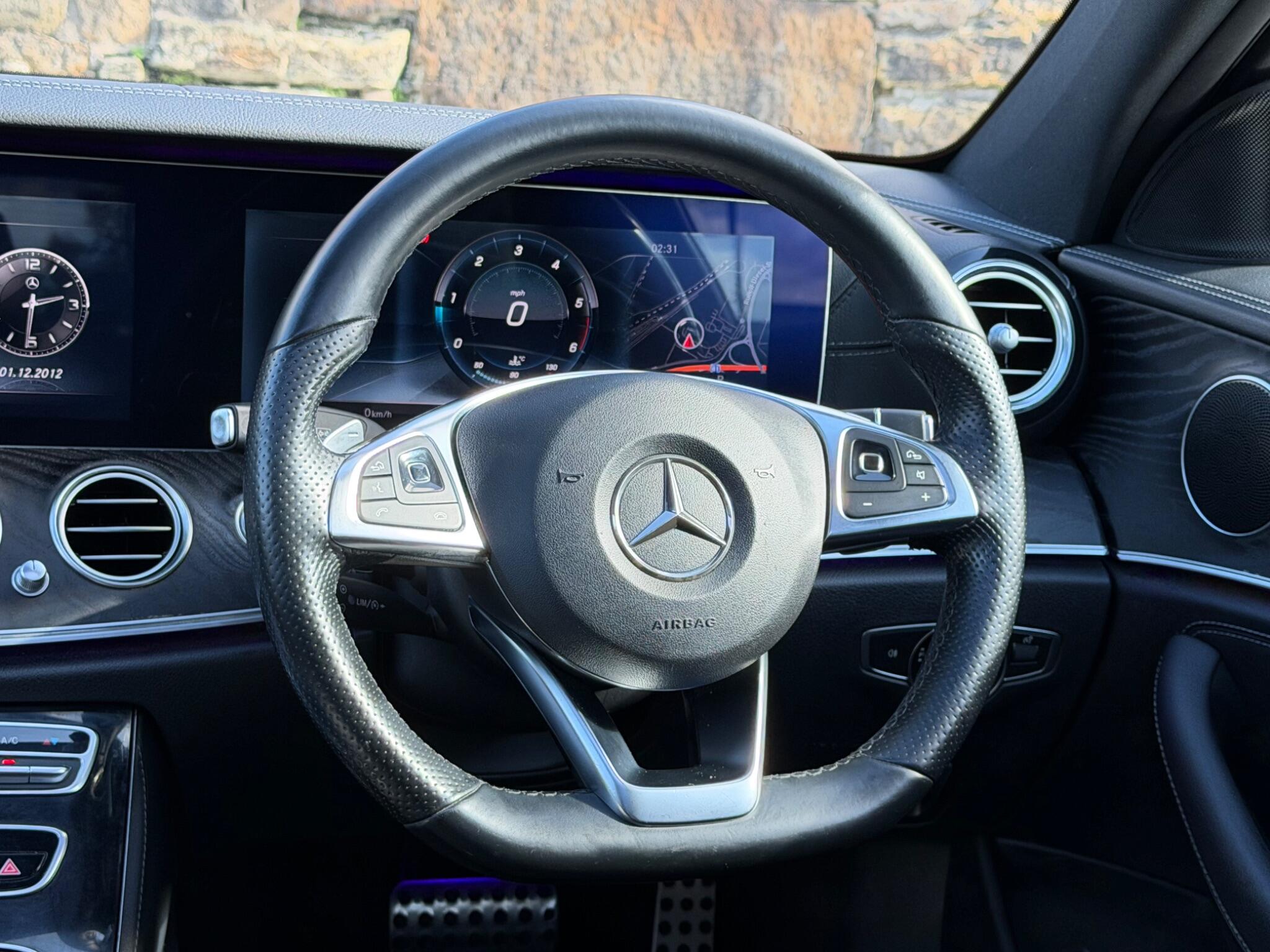 Mercedes-Benz E-Class view 27