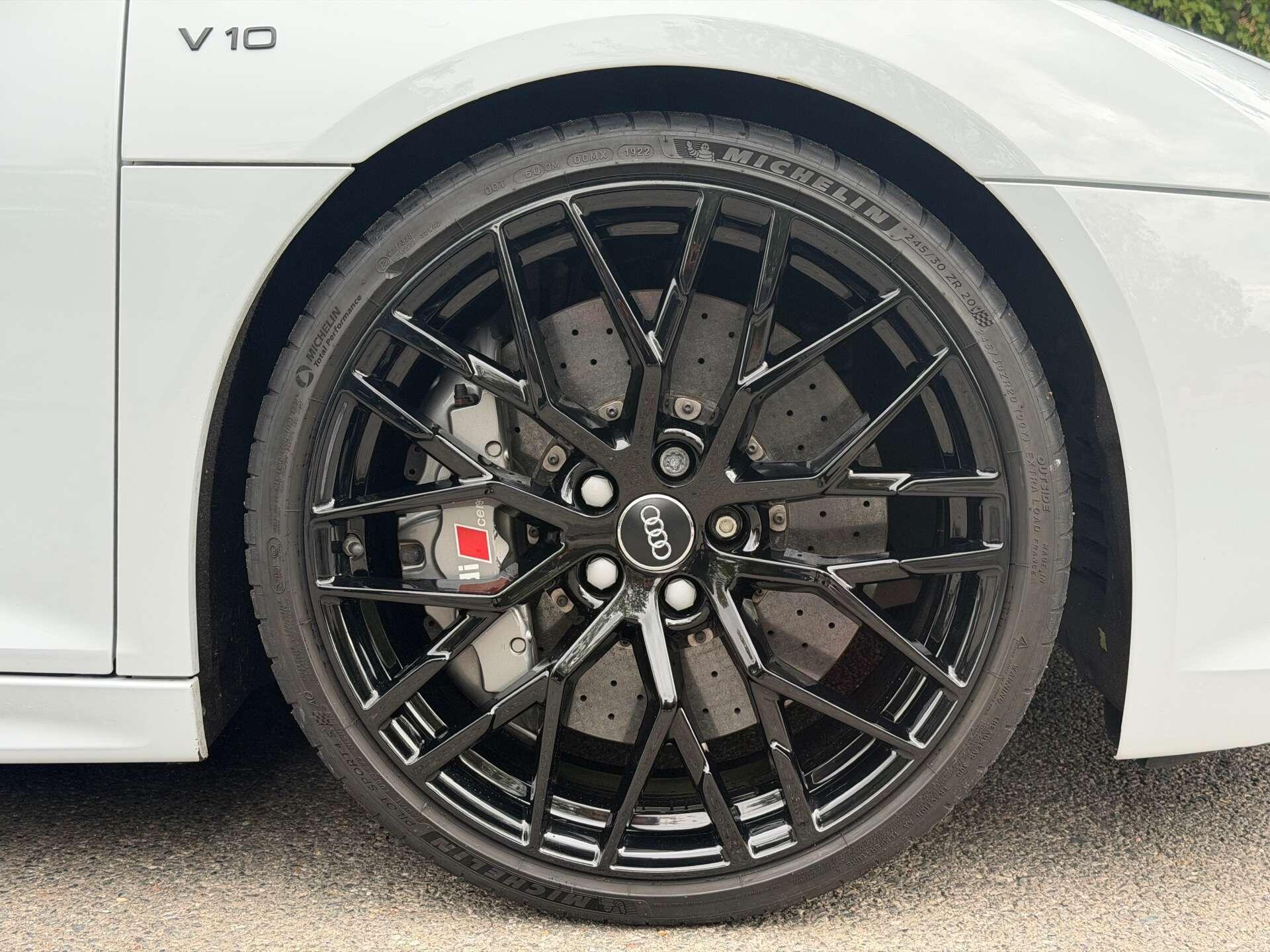 Audi R8 view 46