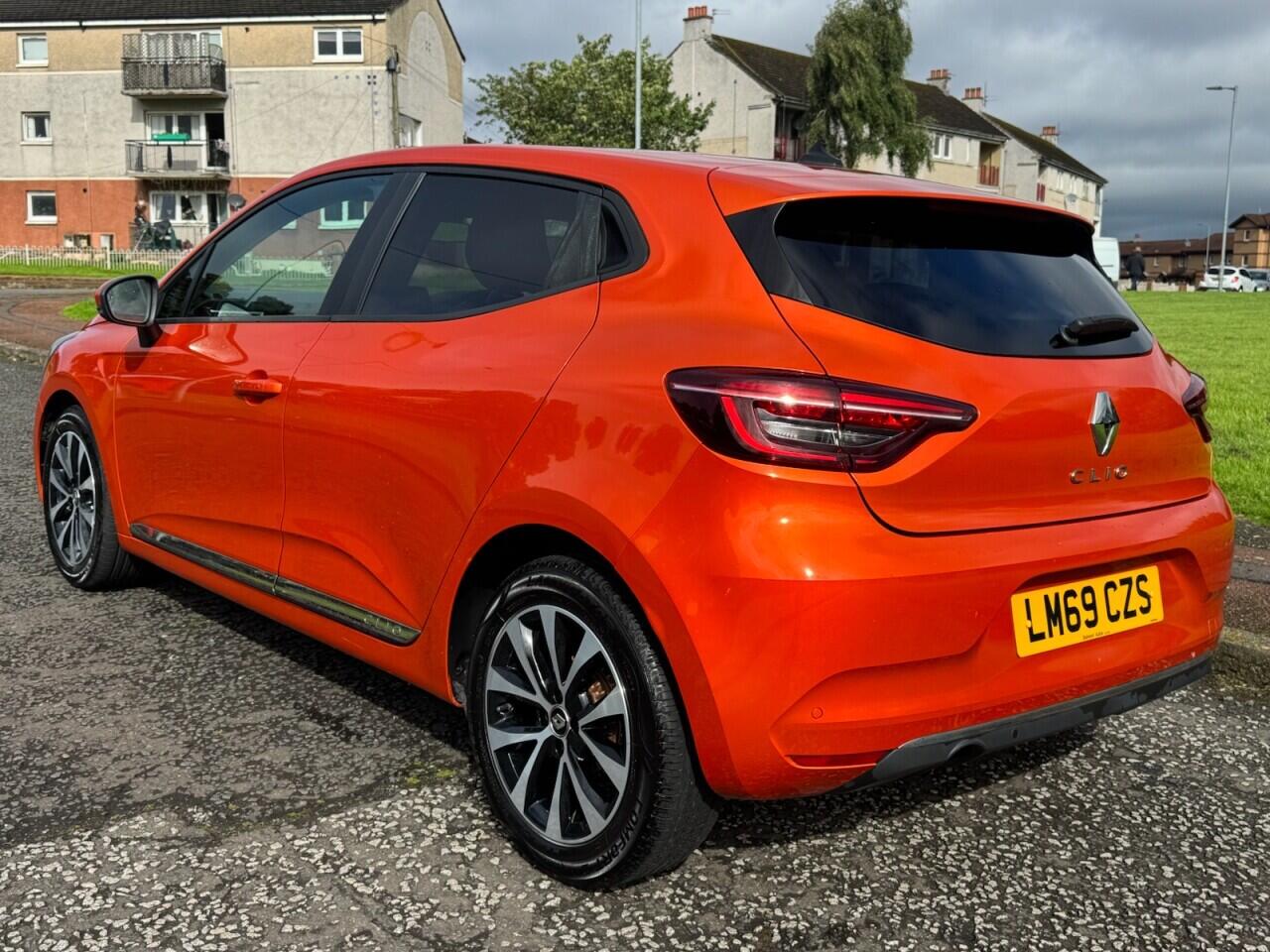 Renault Clio view 4