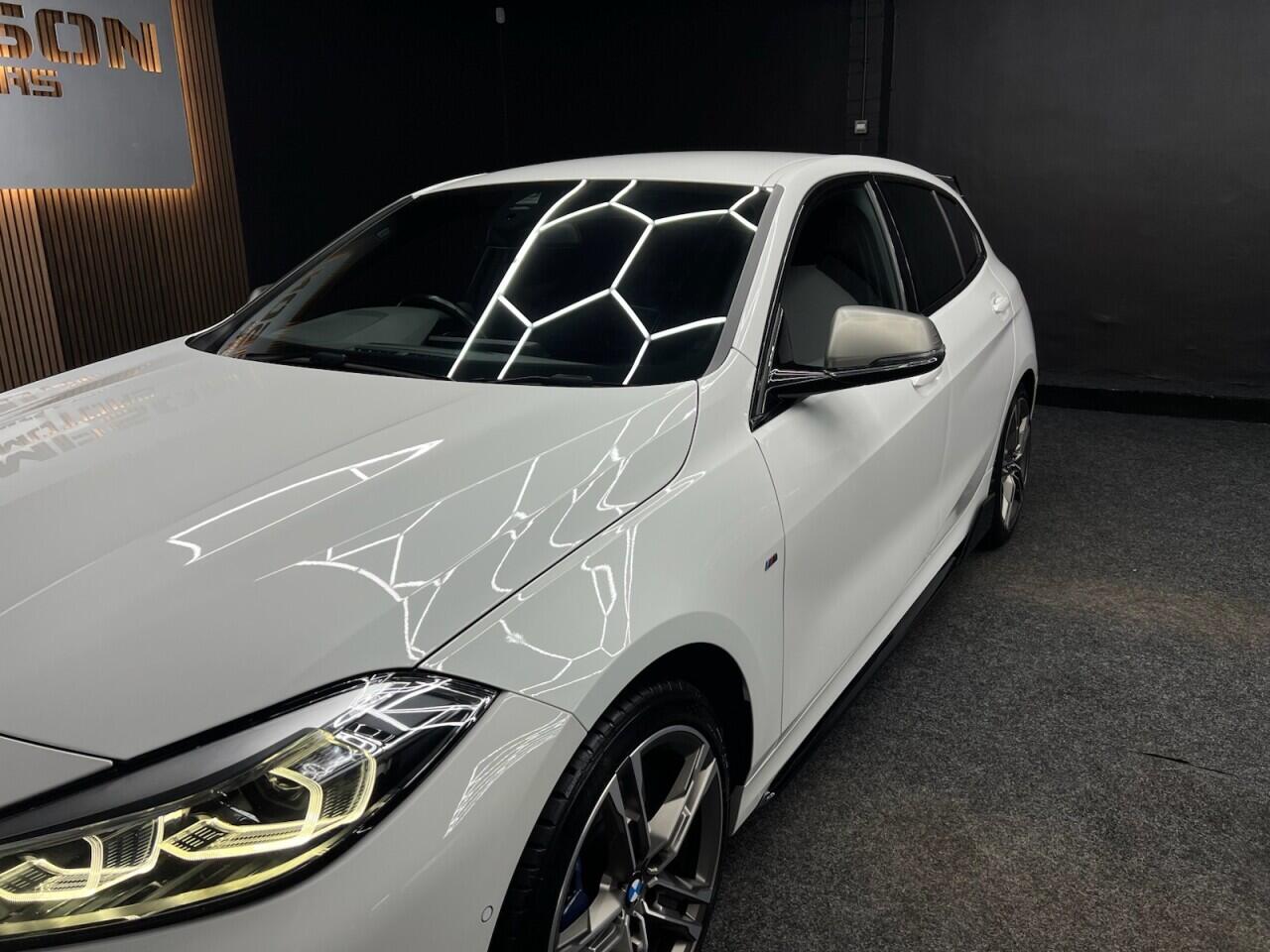 BMW 1 Series view 23