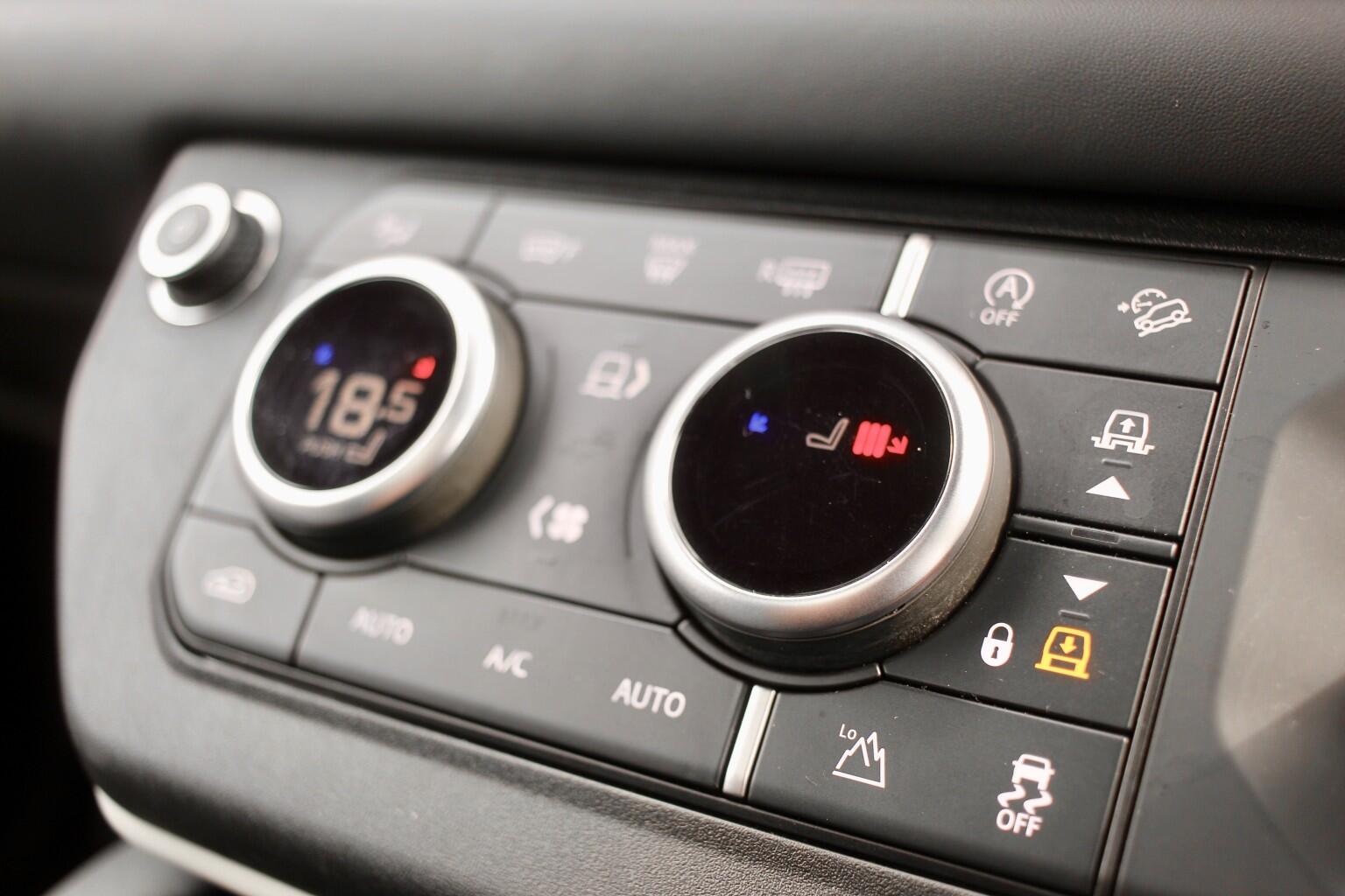 Land Rover Defender view 22