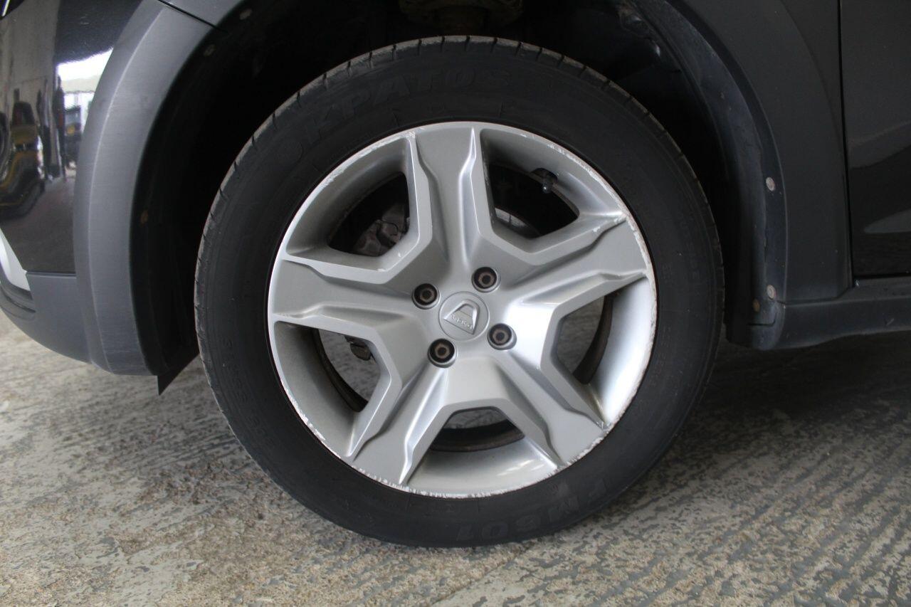 Dacia Sandero view 58