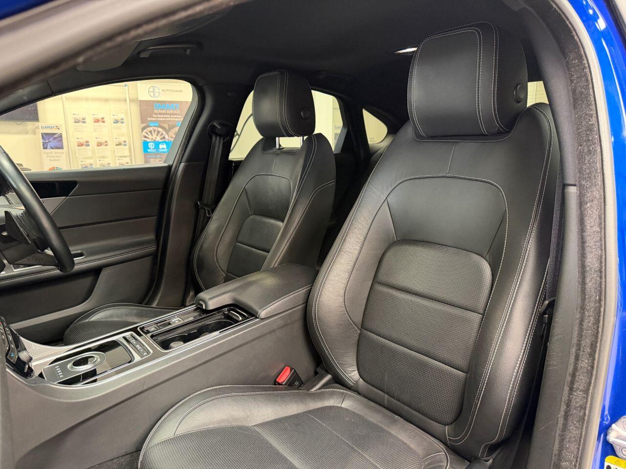 Jaguar XF view 30