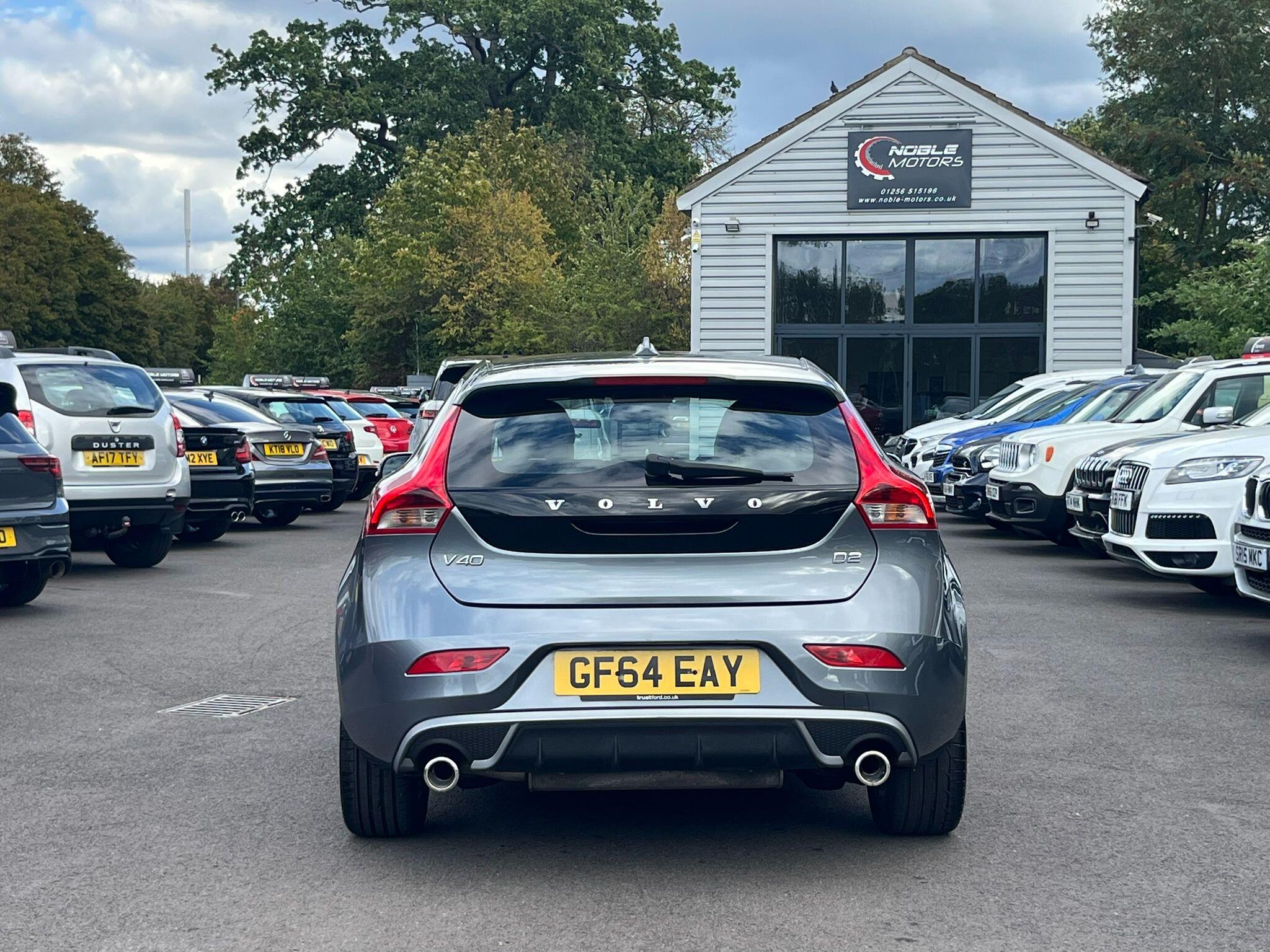 Volvo V40 view 6