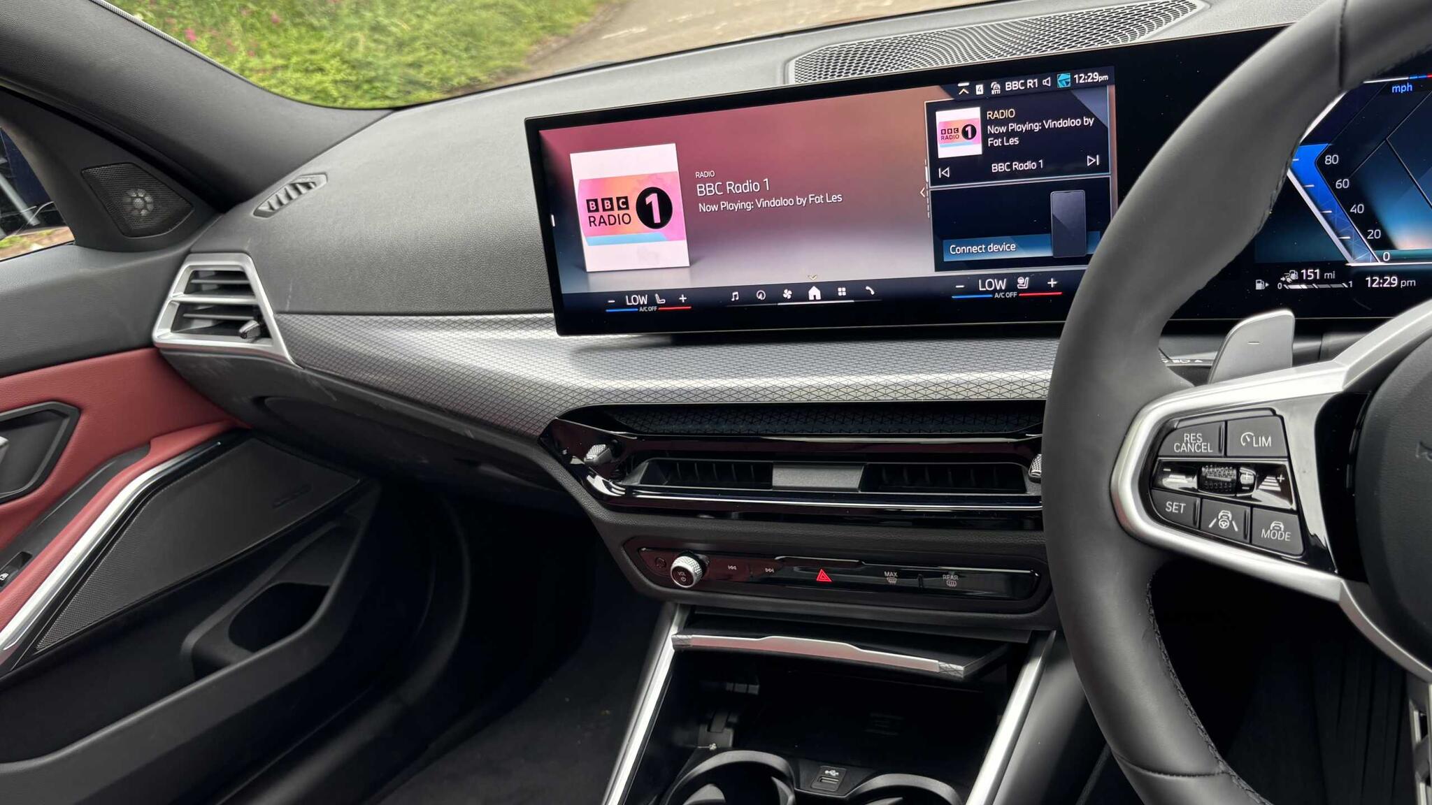 BMW 3 Series view 21