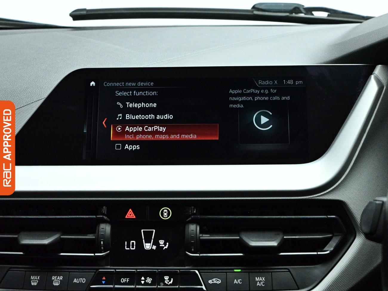 BMW 1 Series view 16