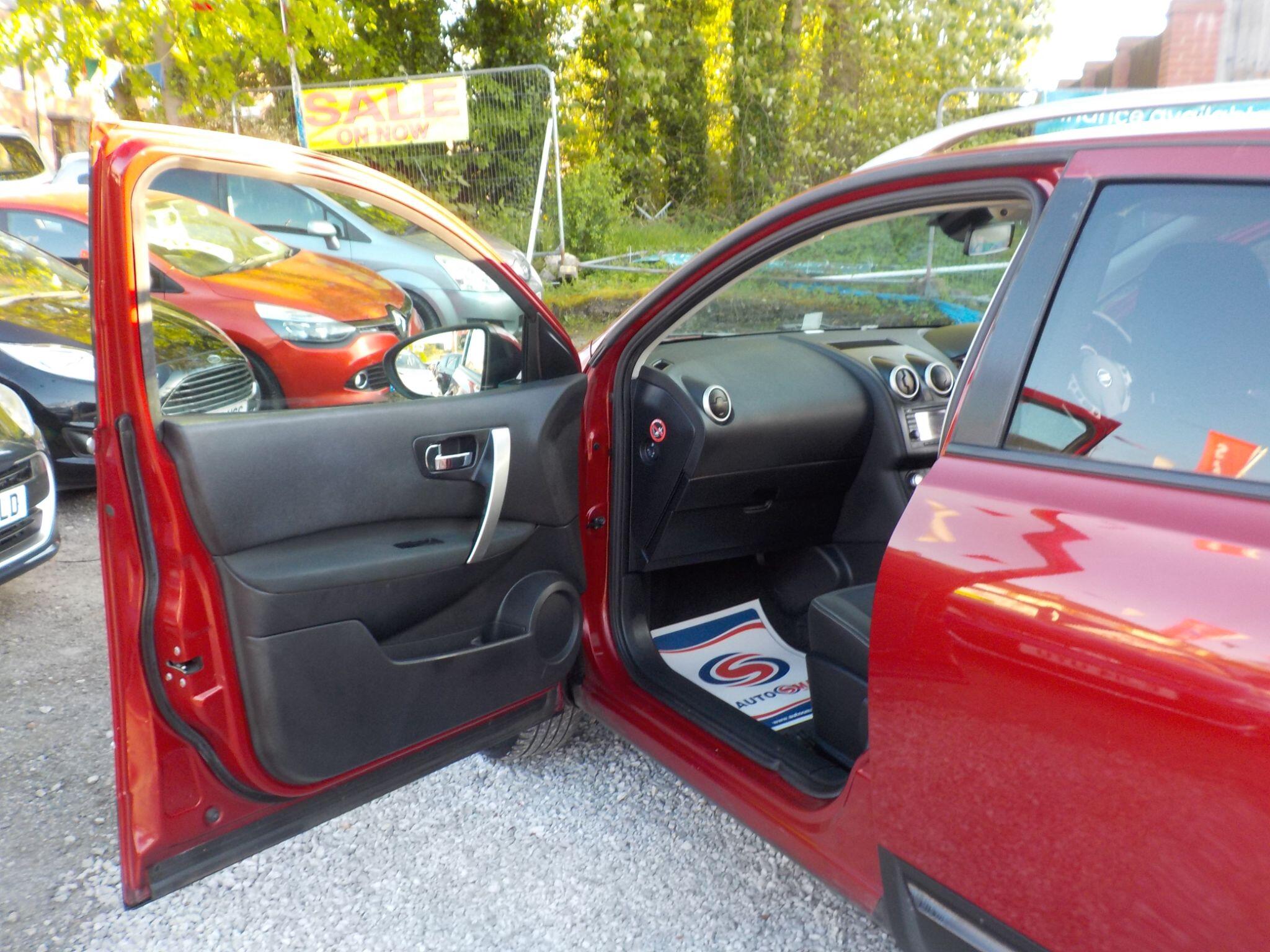 Nissan Qashqai 1.6 n-tec 2WD Euro 5 5dr