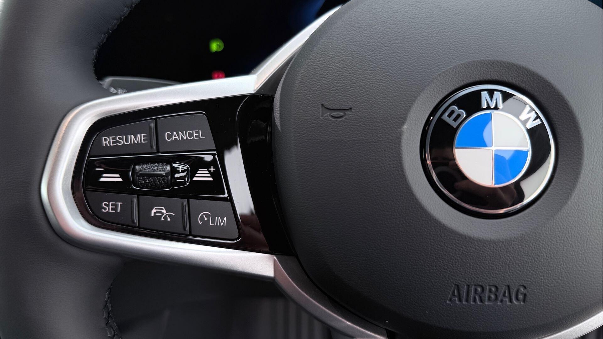 BMW i4 view 17