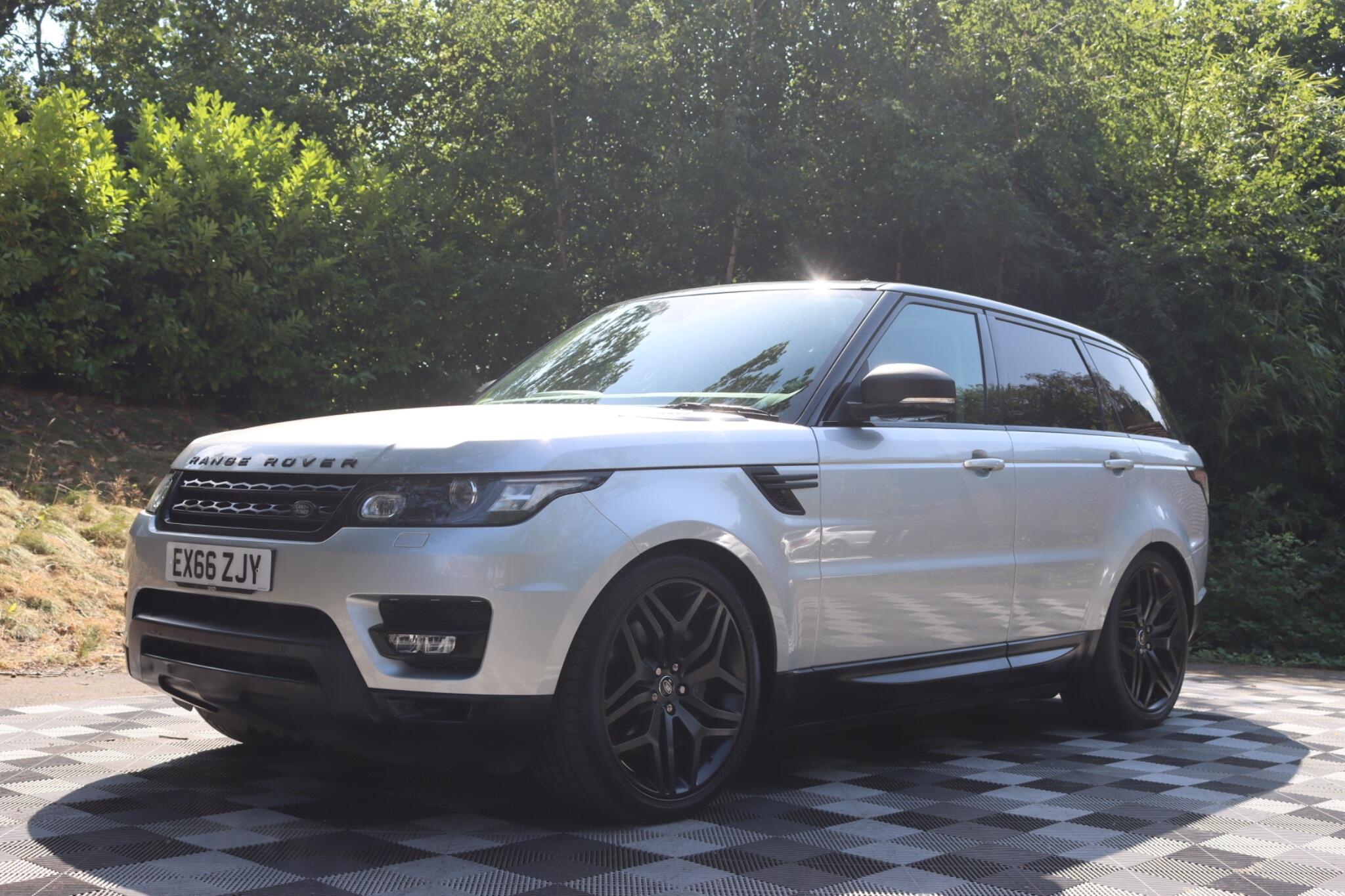 Land Rover Range Rover Sport view 15