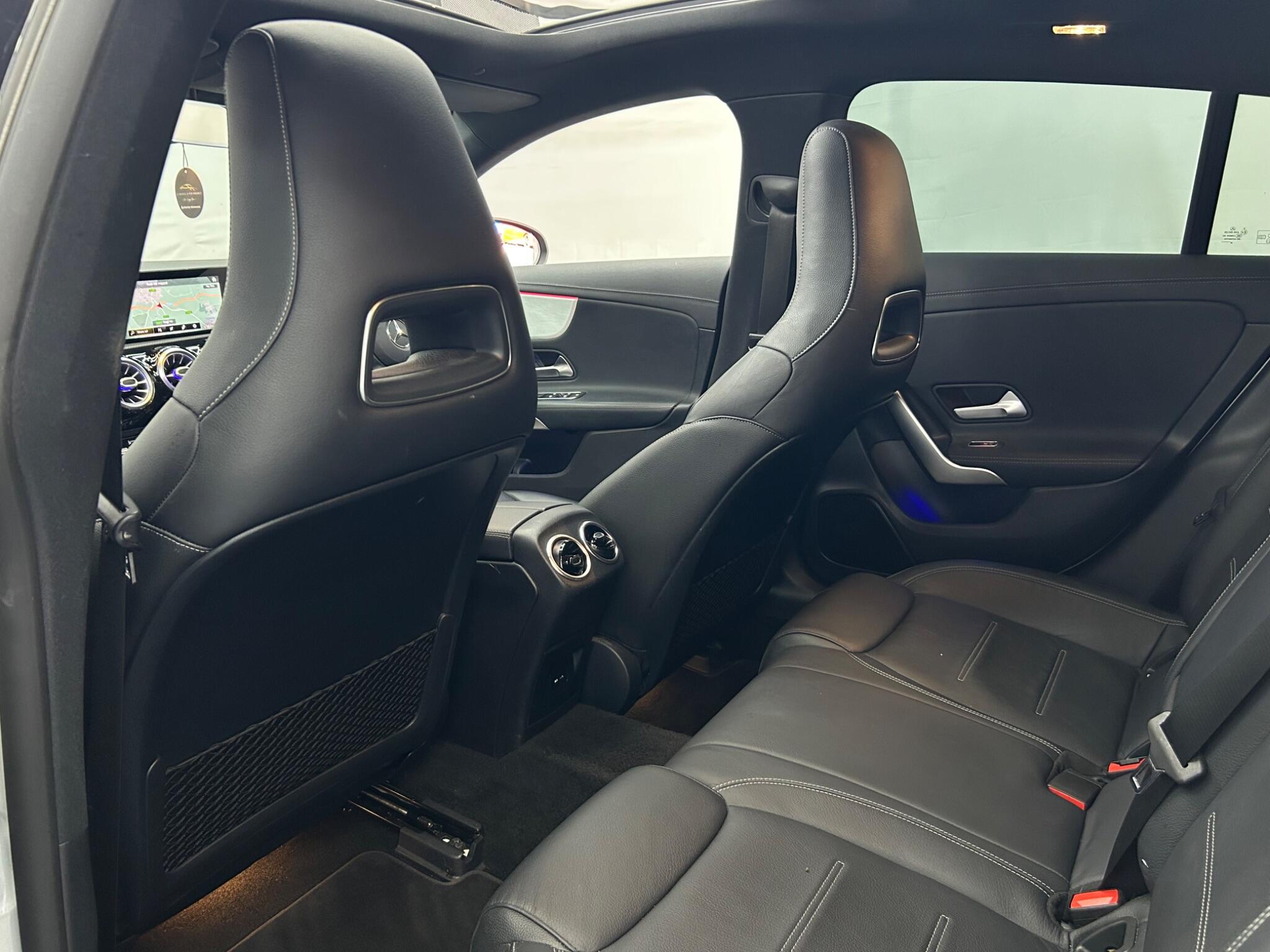 Mercedes-Benz Cla view 22