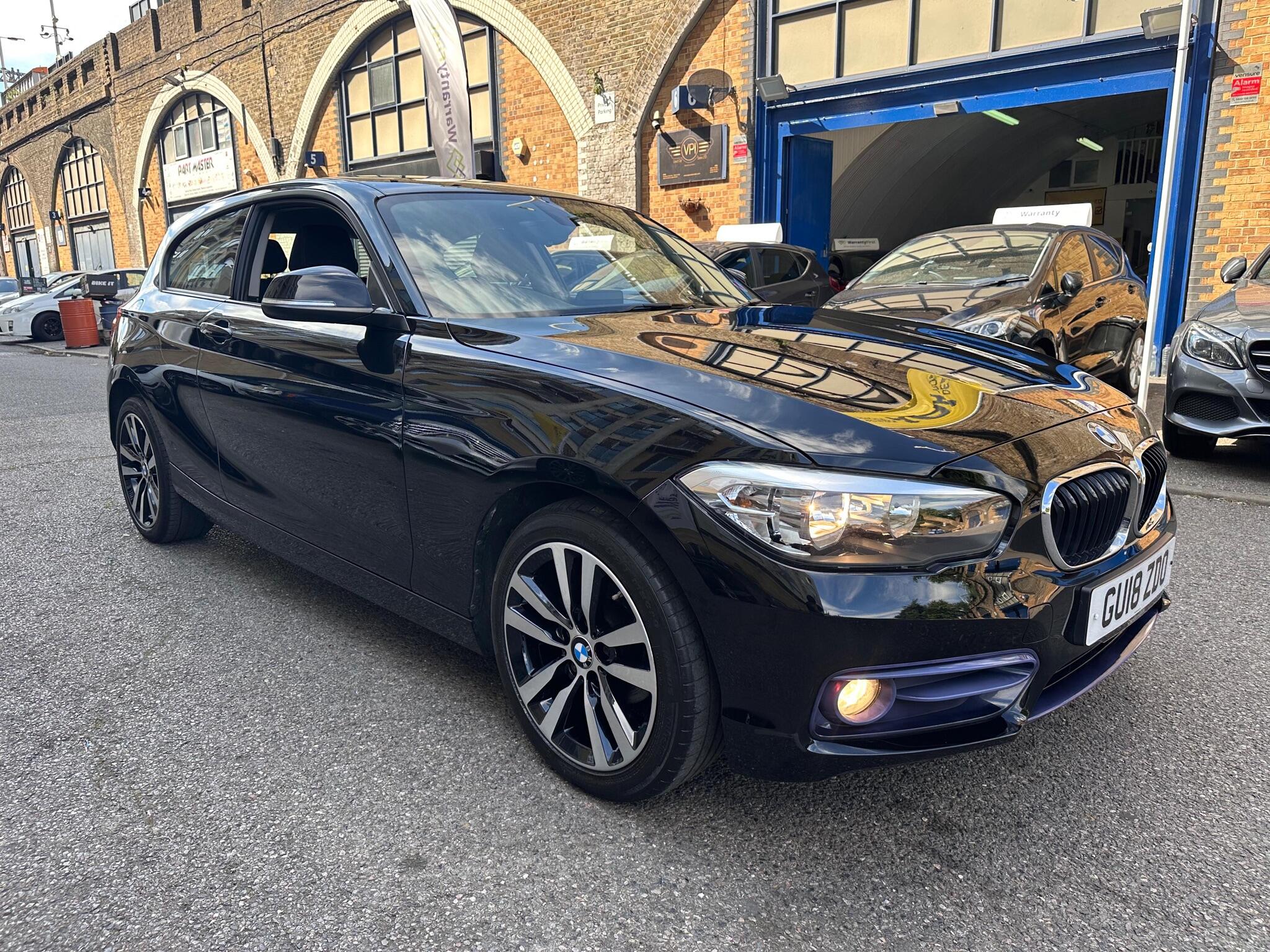 BMW 1 Series view 6