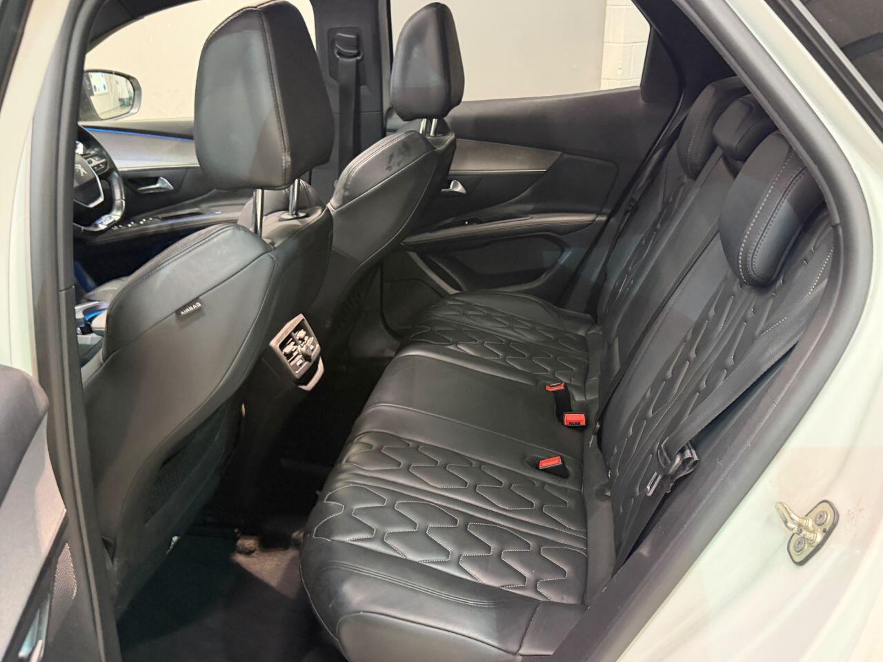 Peugeot 3008 view 35